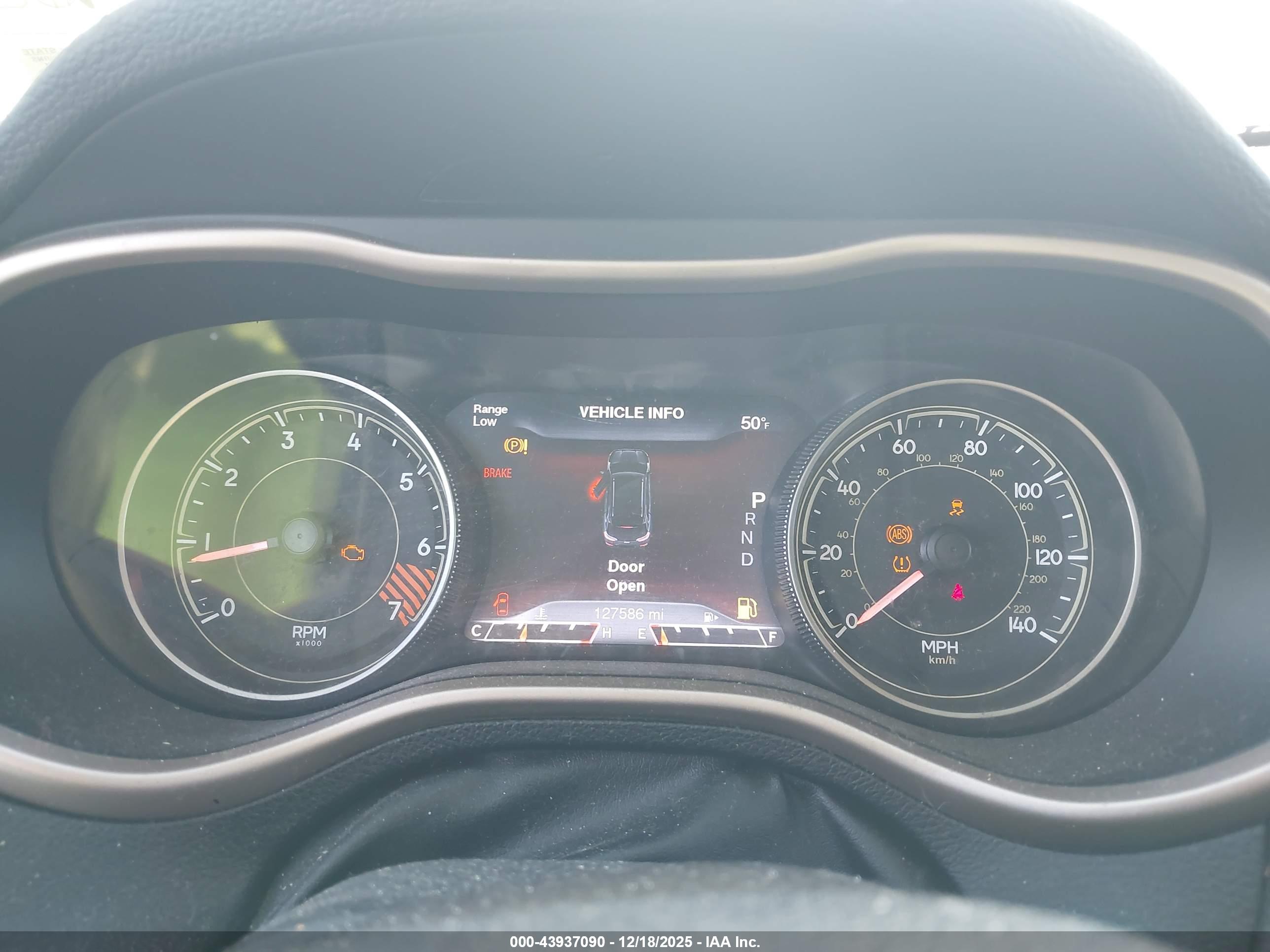 JEEP CHEROKEE image 7