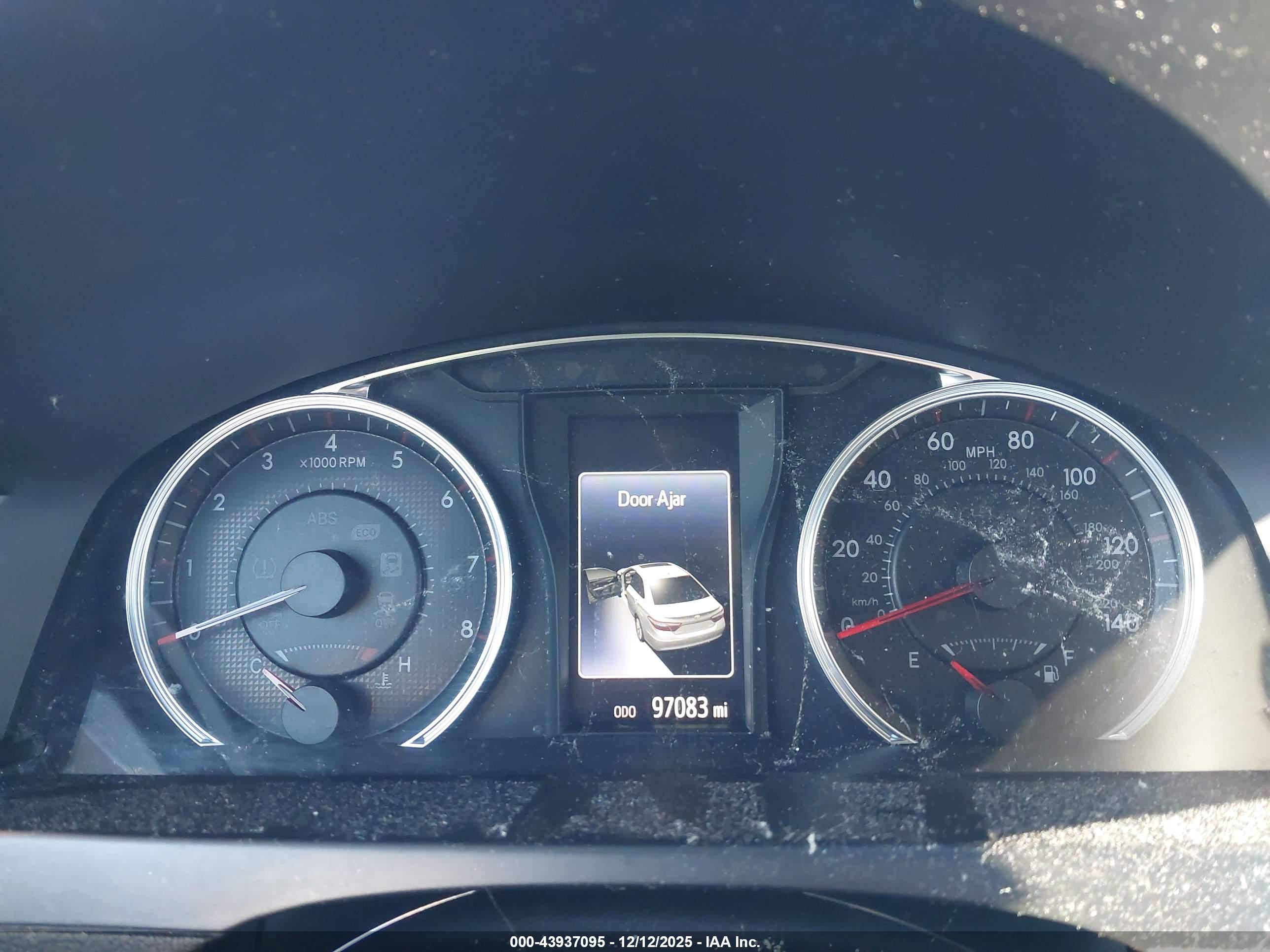 TOYOTA CAMRY image 7