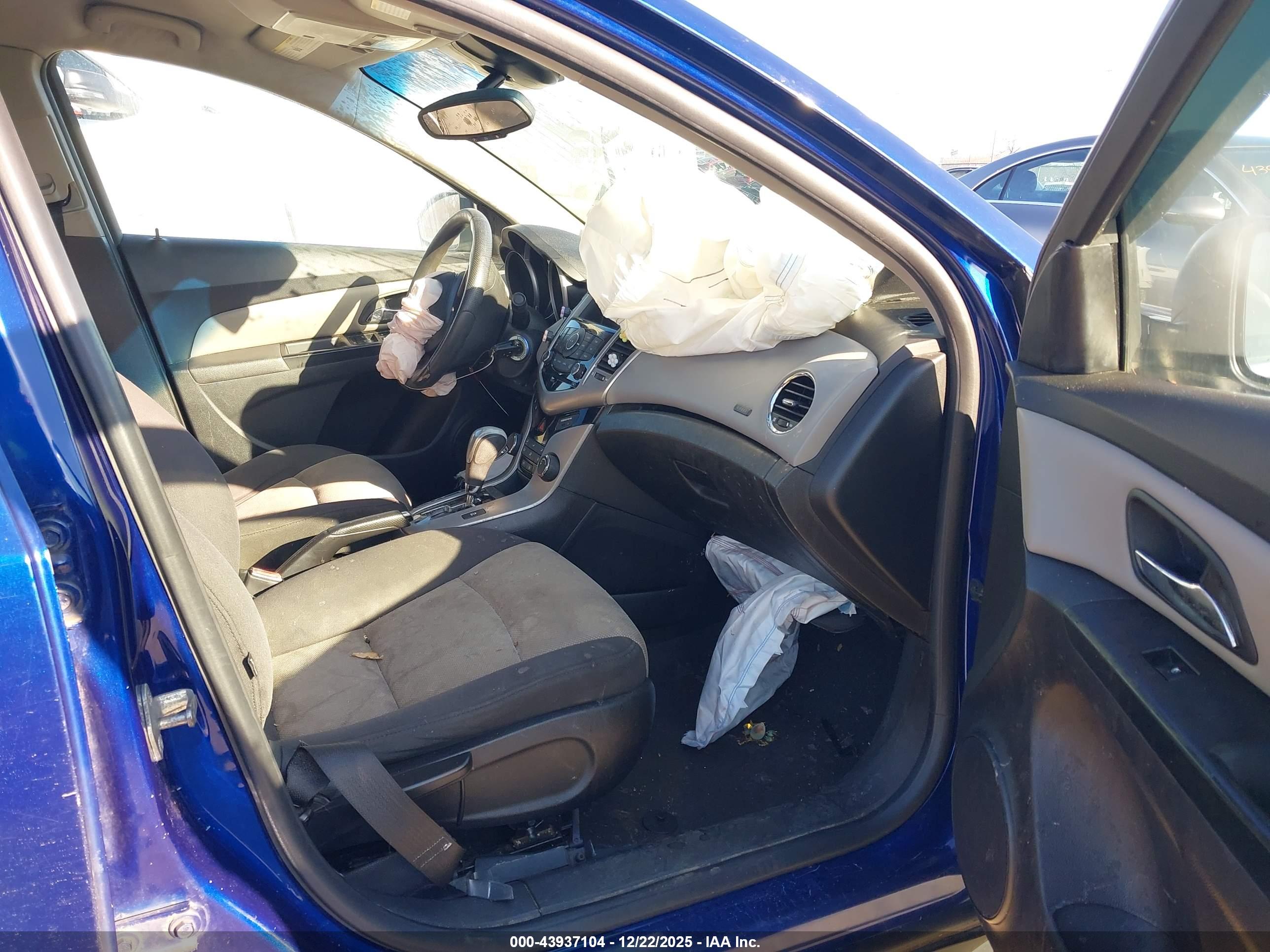 CHEVROLET CRUZE image 5
