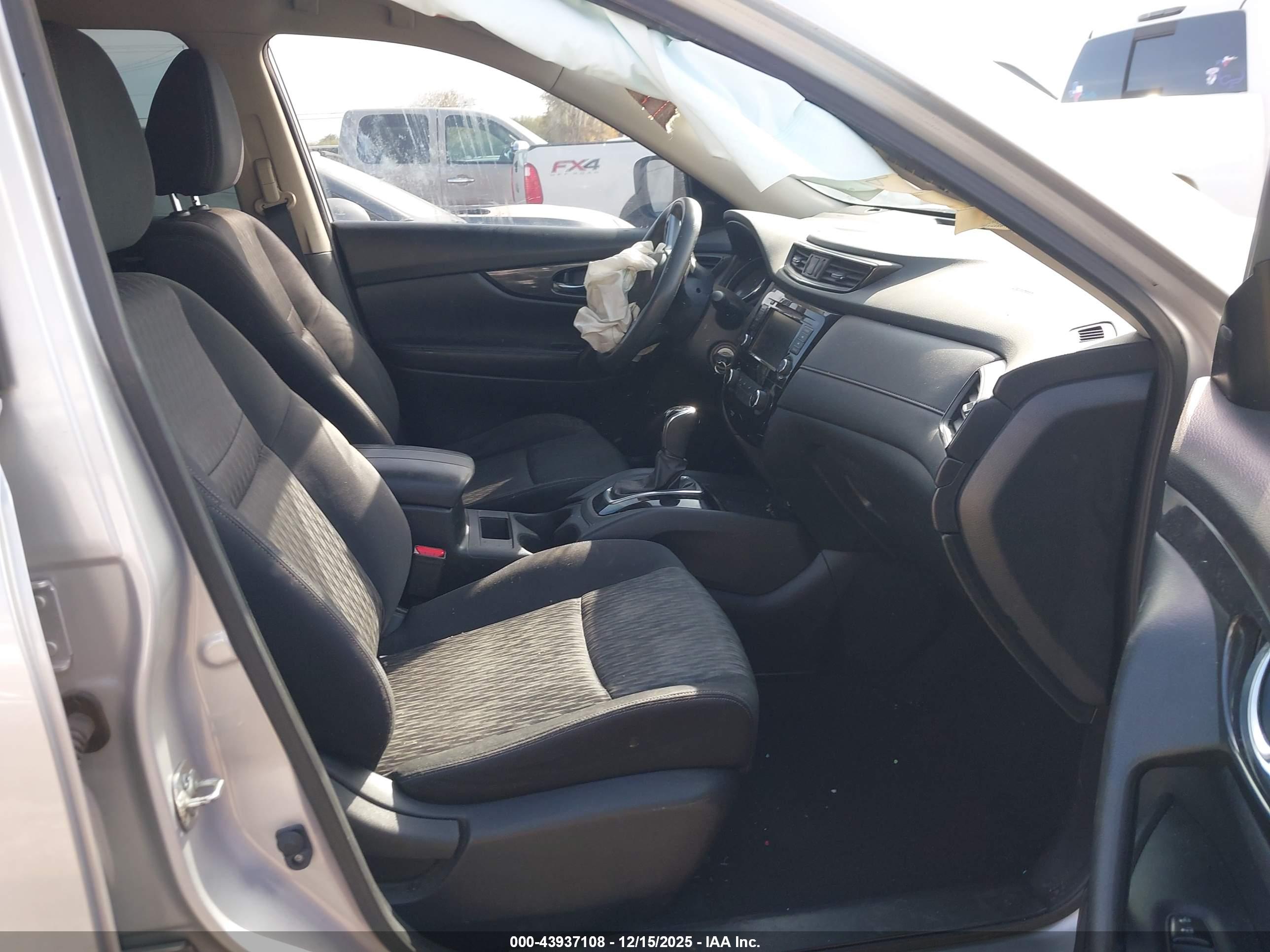 NISSAN ROGUE image 5