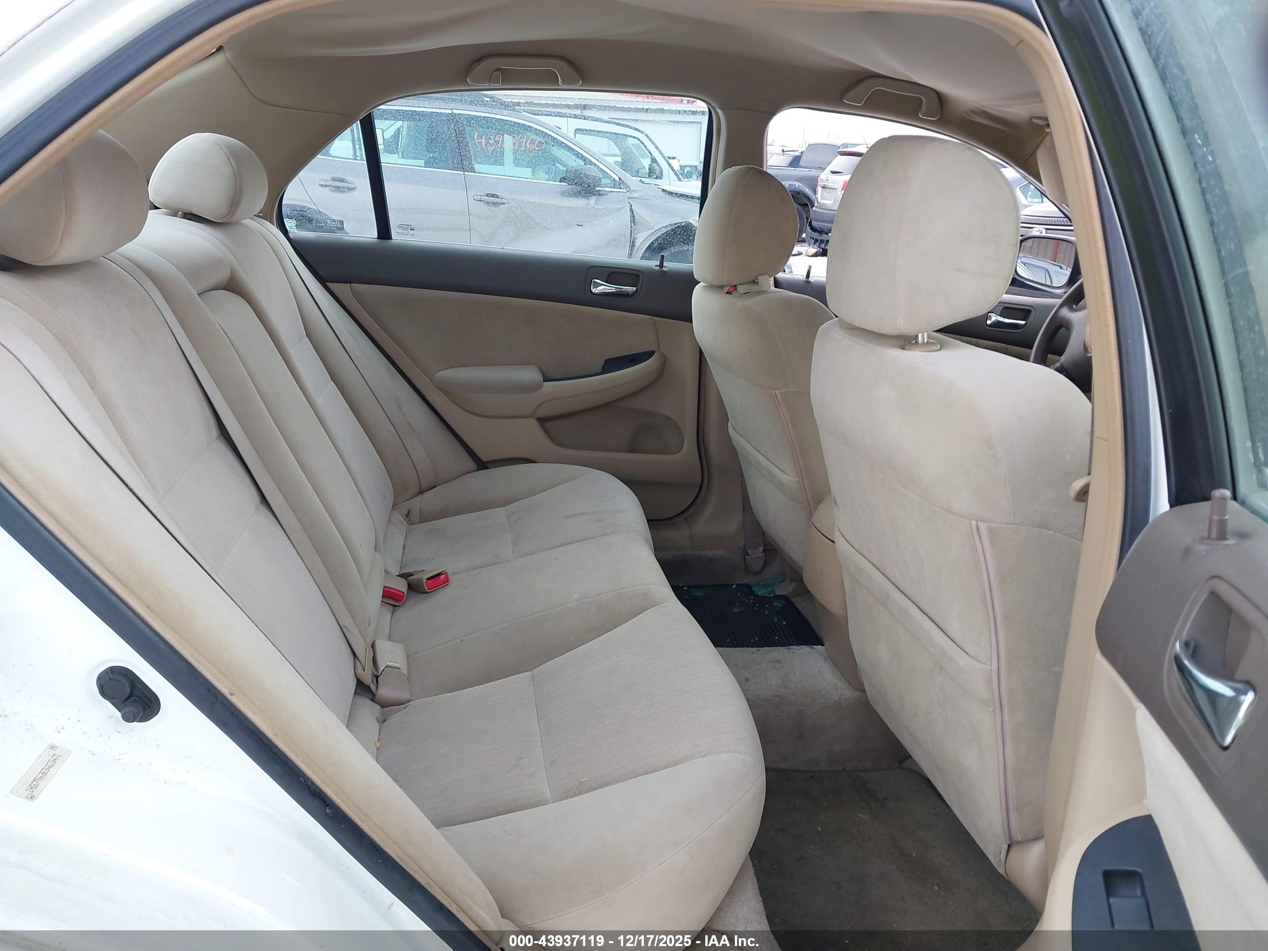 HONDA ACCORD image 8