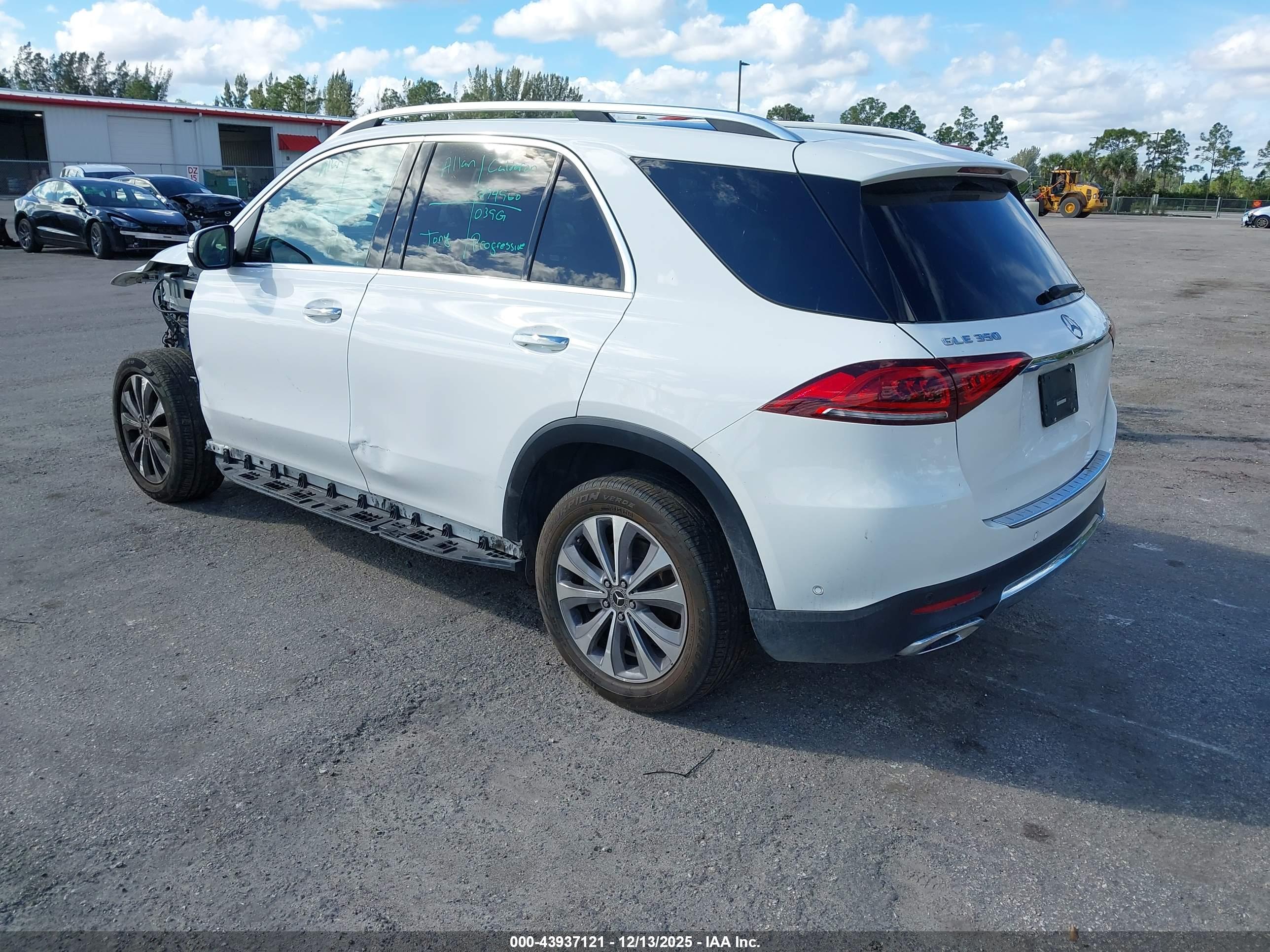 MERCEDES-BENZ GLE image 3