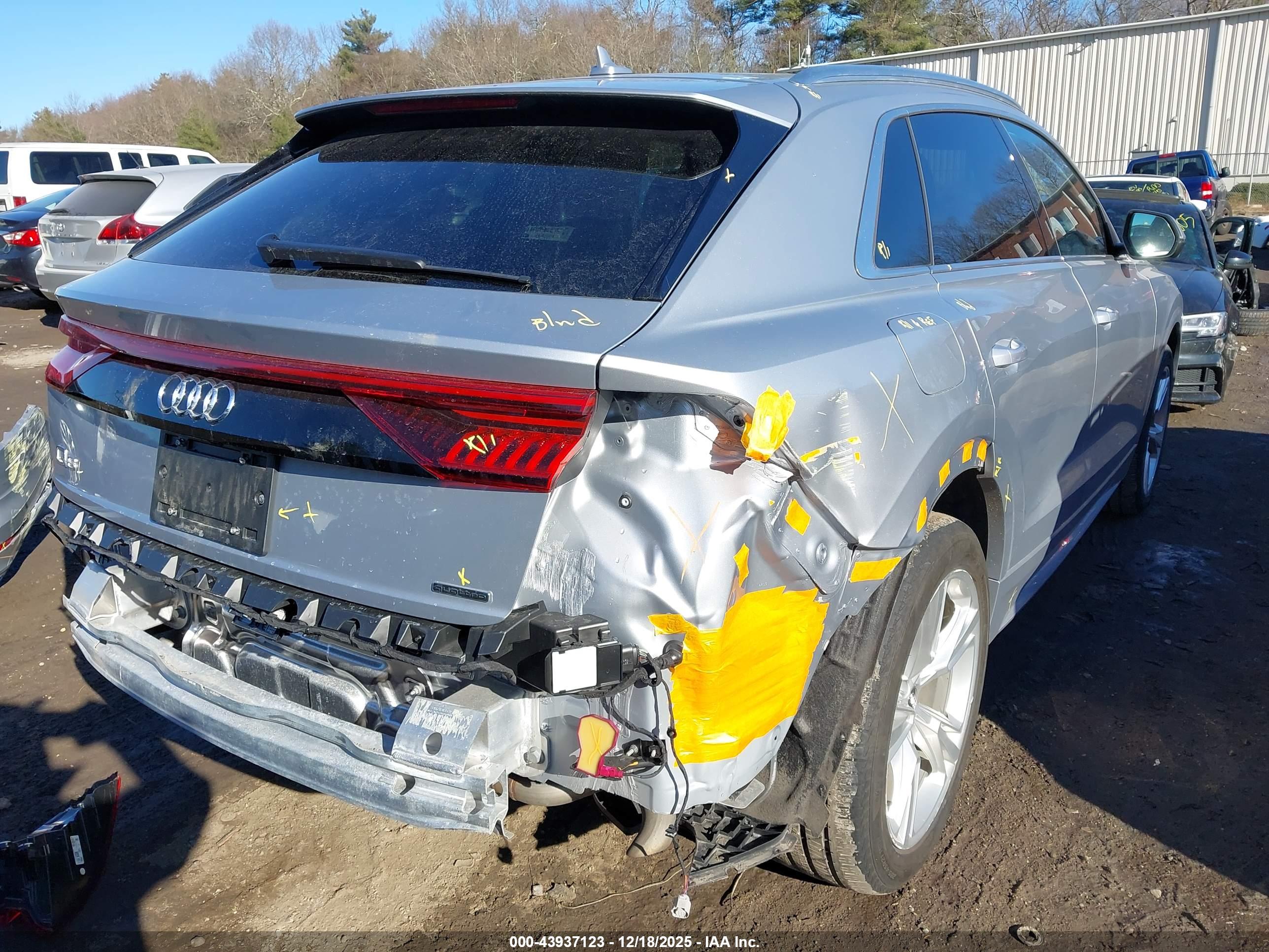 AUDI Q8 image 4