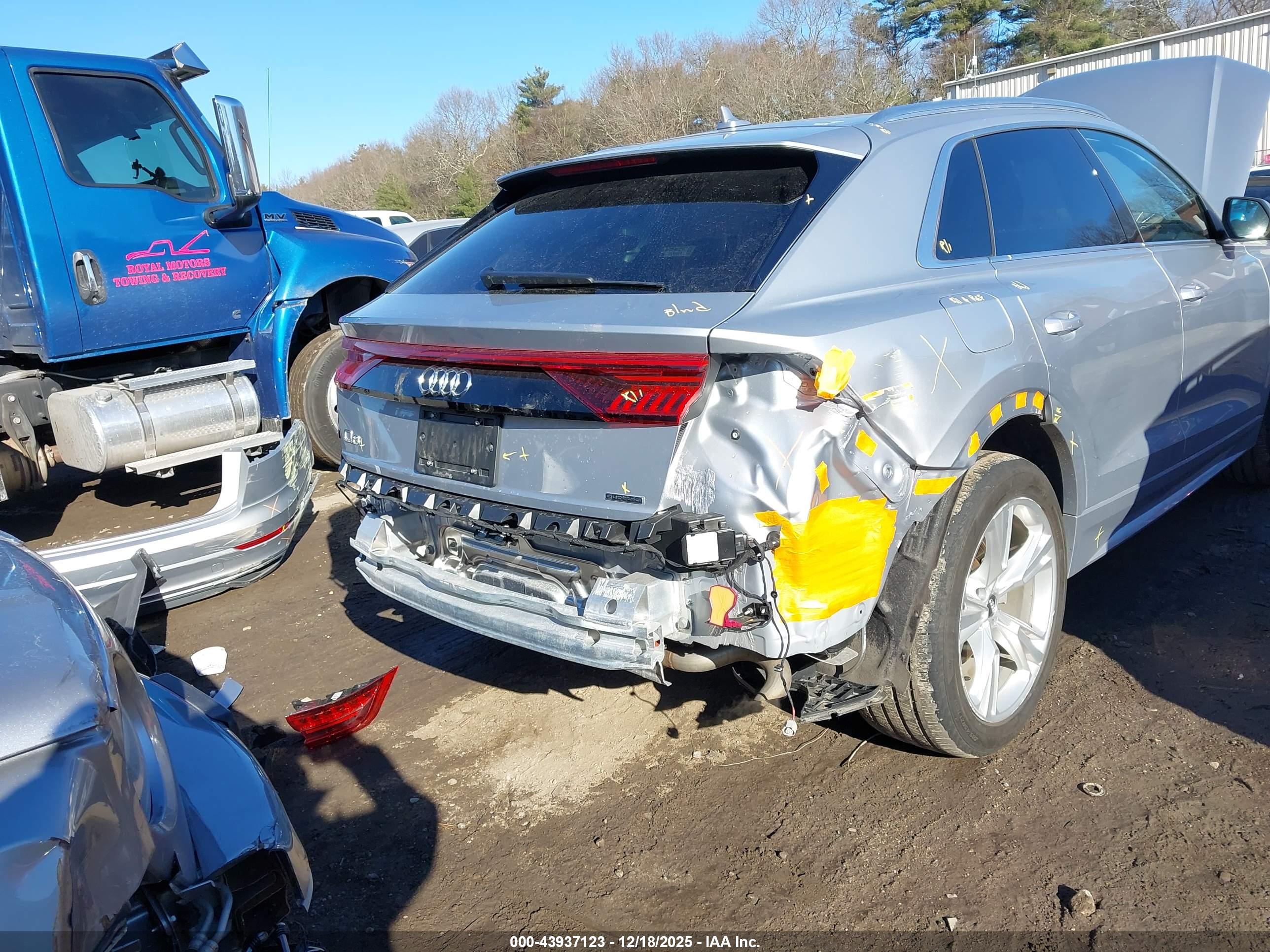 AUDI Q8 image 6