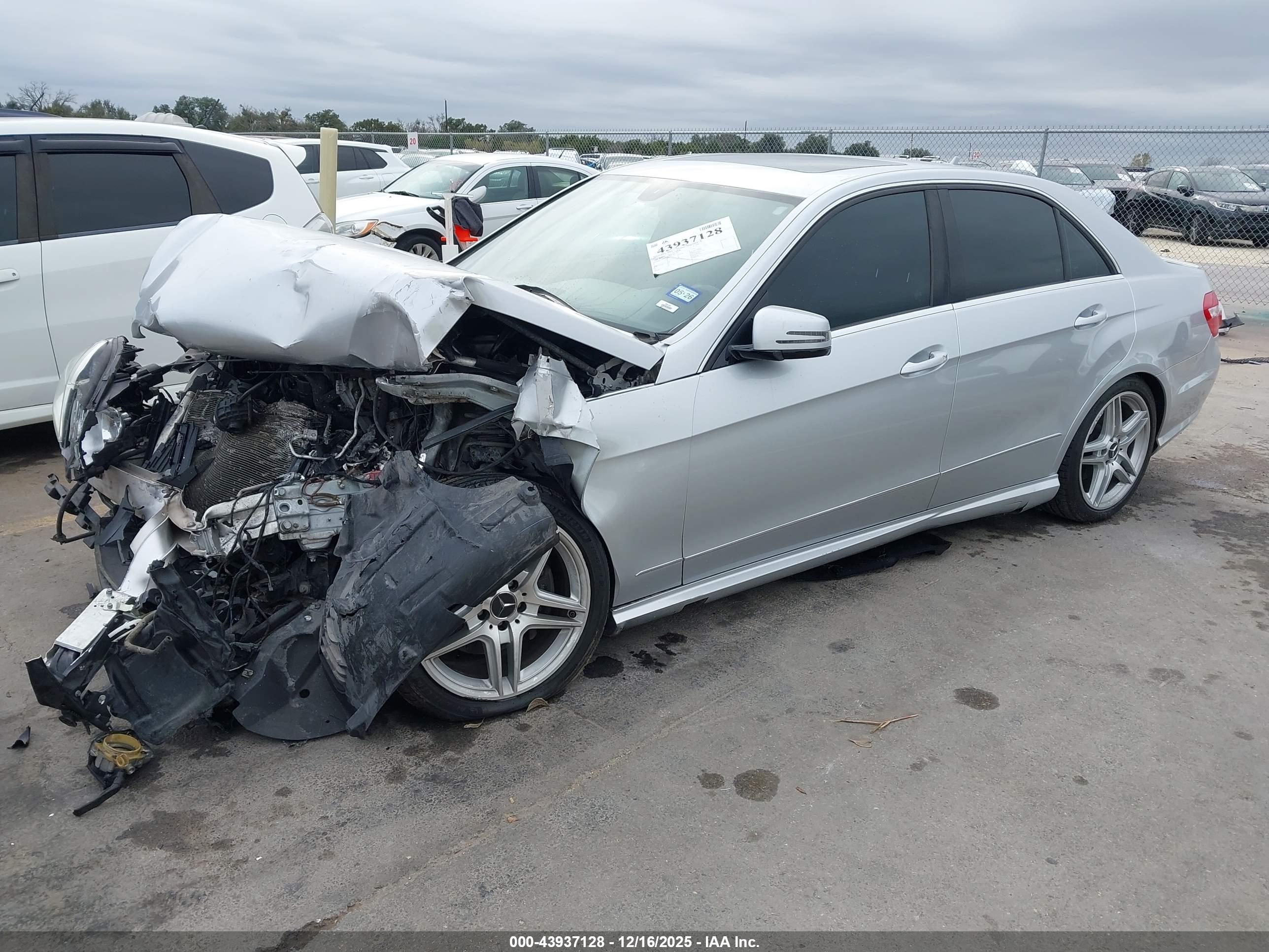 MERCEDES-BENZ E image 2