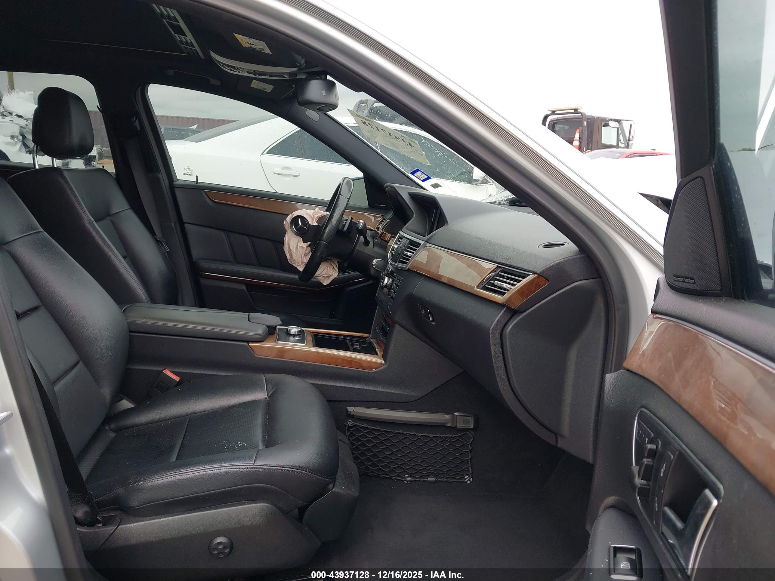 MERCEDES-BENZ E image 5