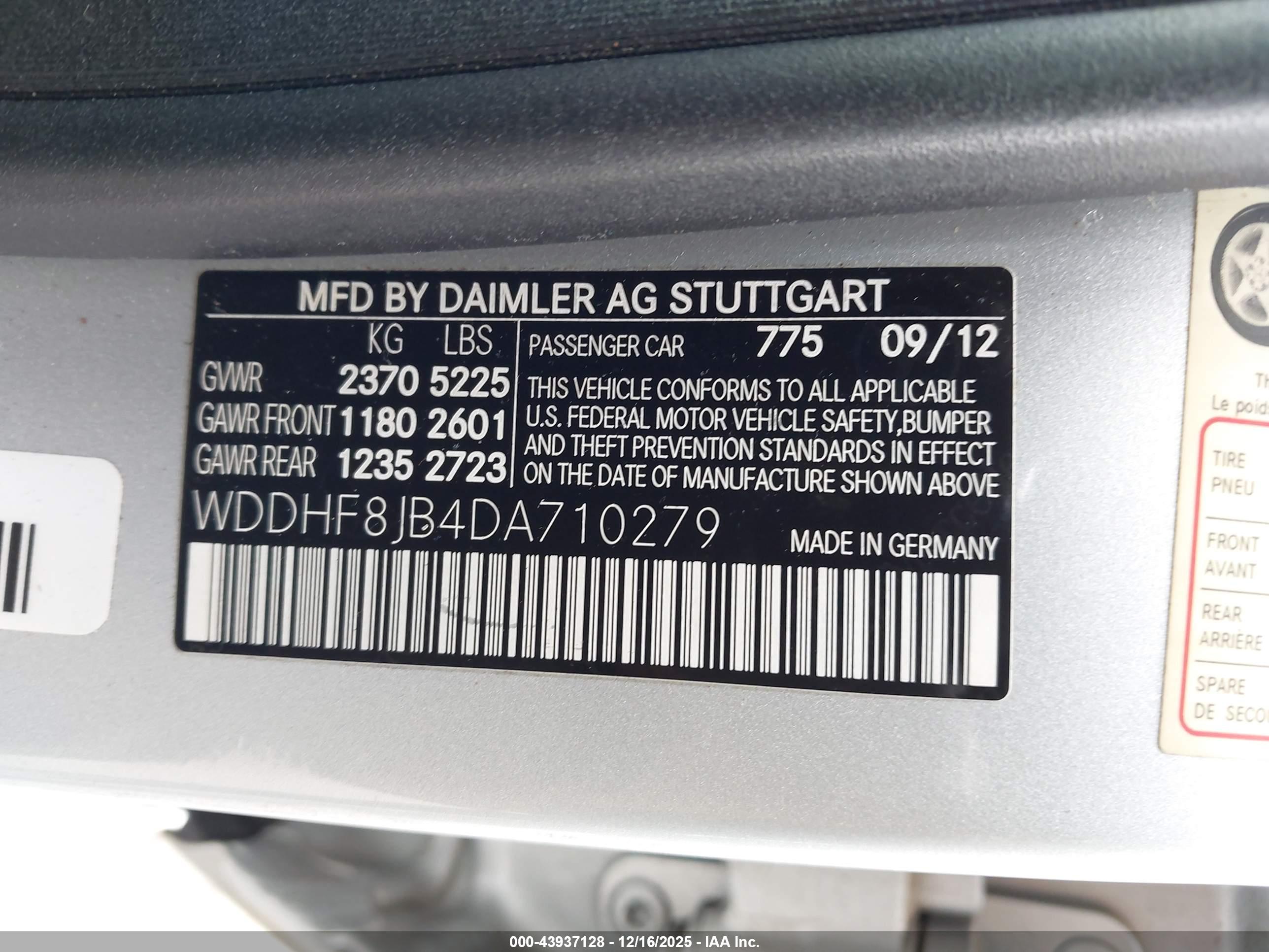 MERCEDES-BENZ E image 9