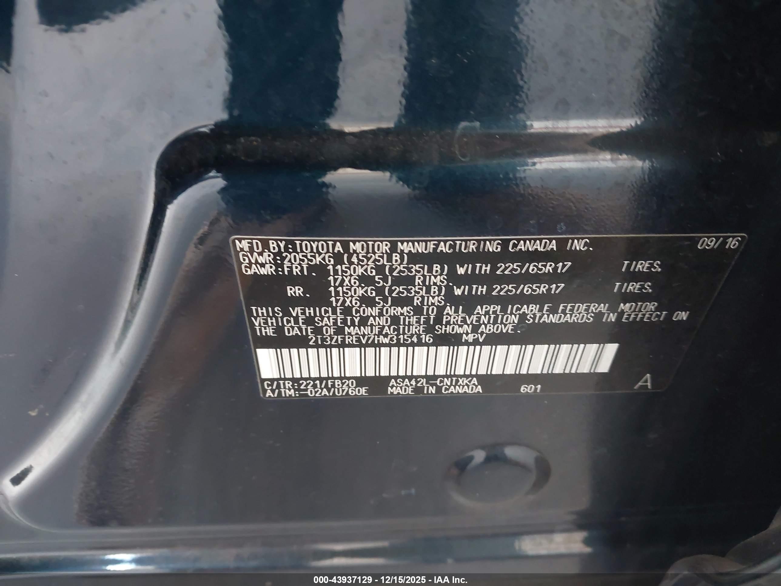 TOYOTA RAV4 image 9