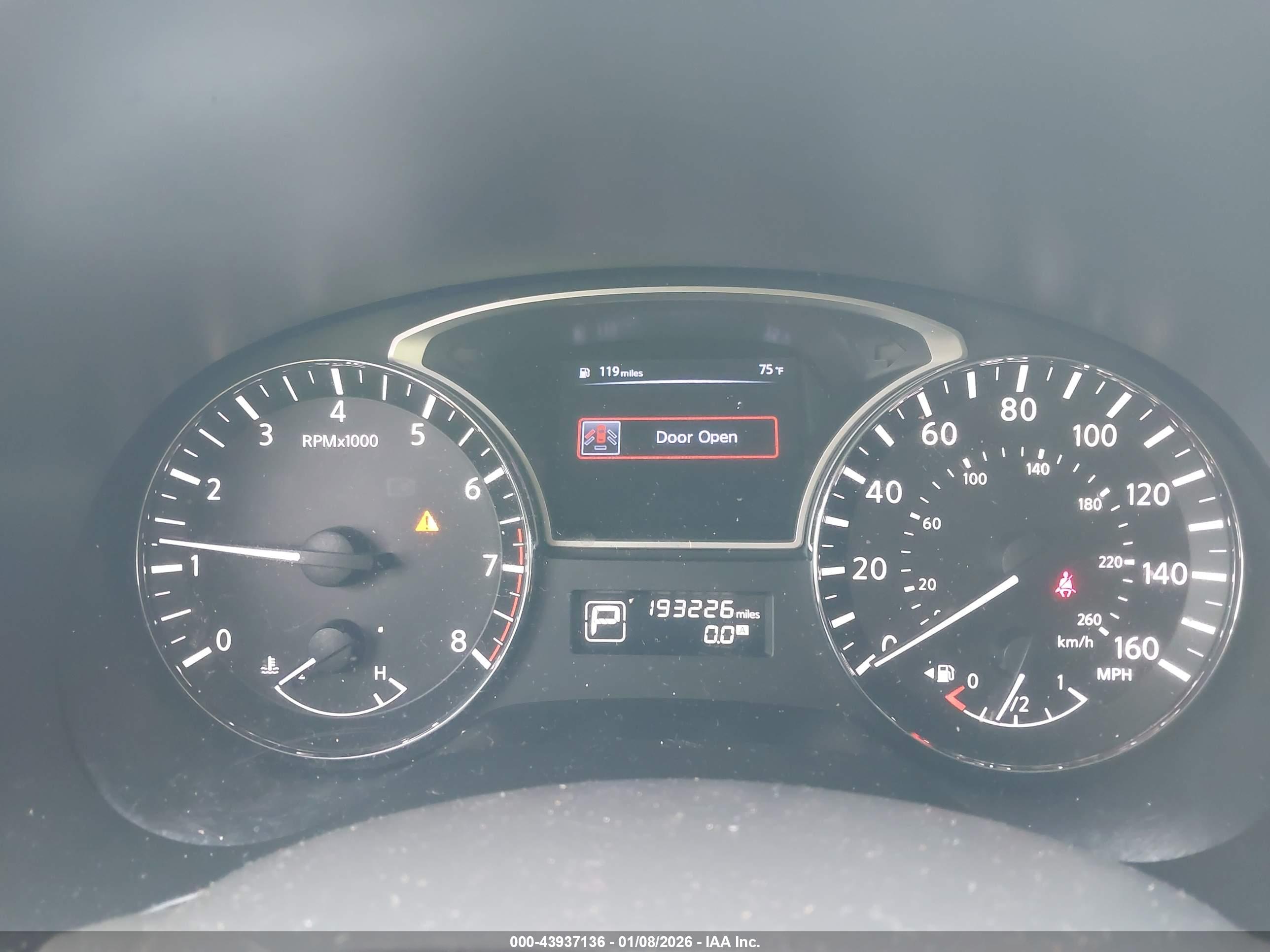 NISSAN PATHFINDER image 7