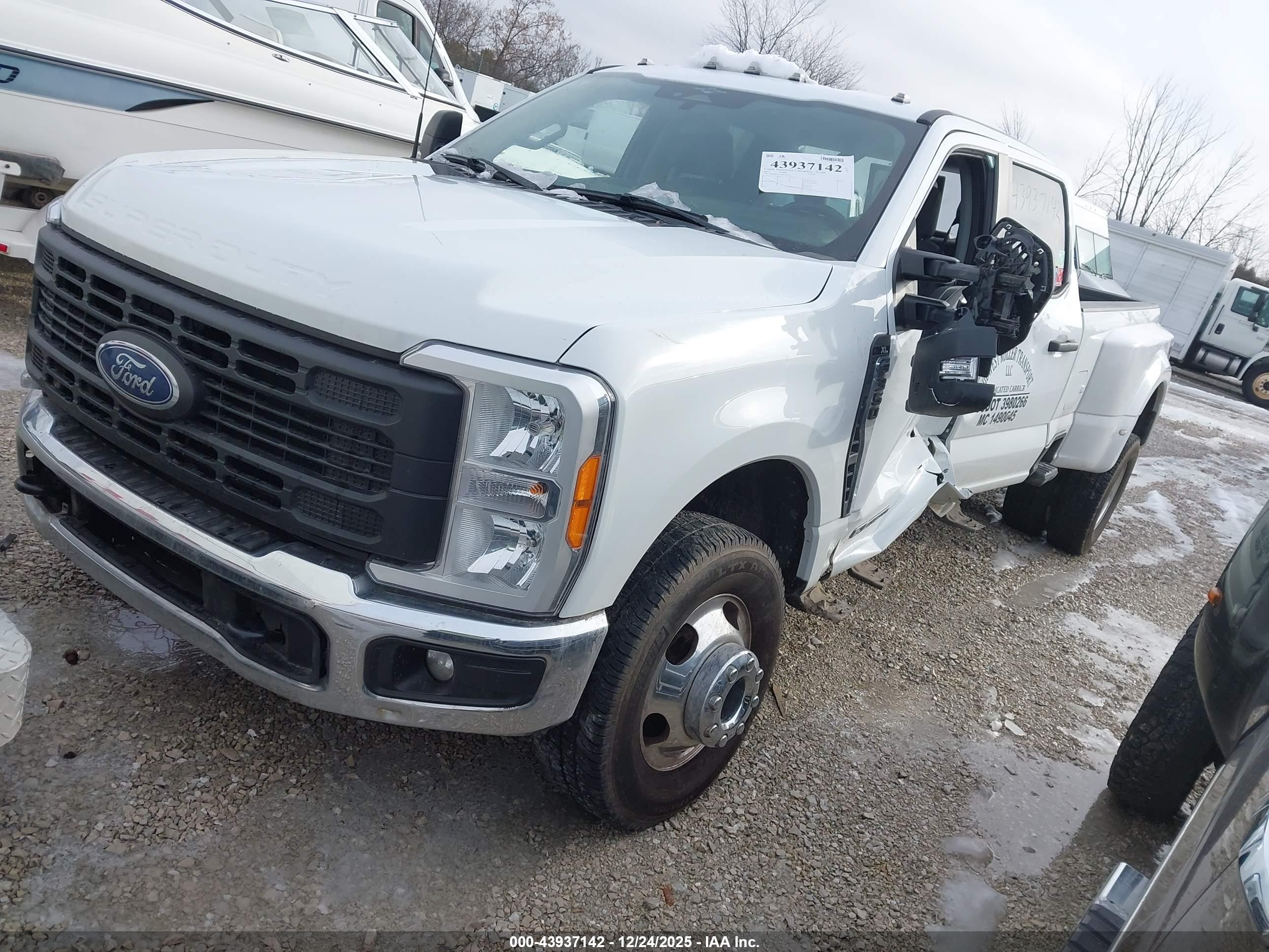 FORD F-350 image 2