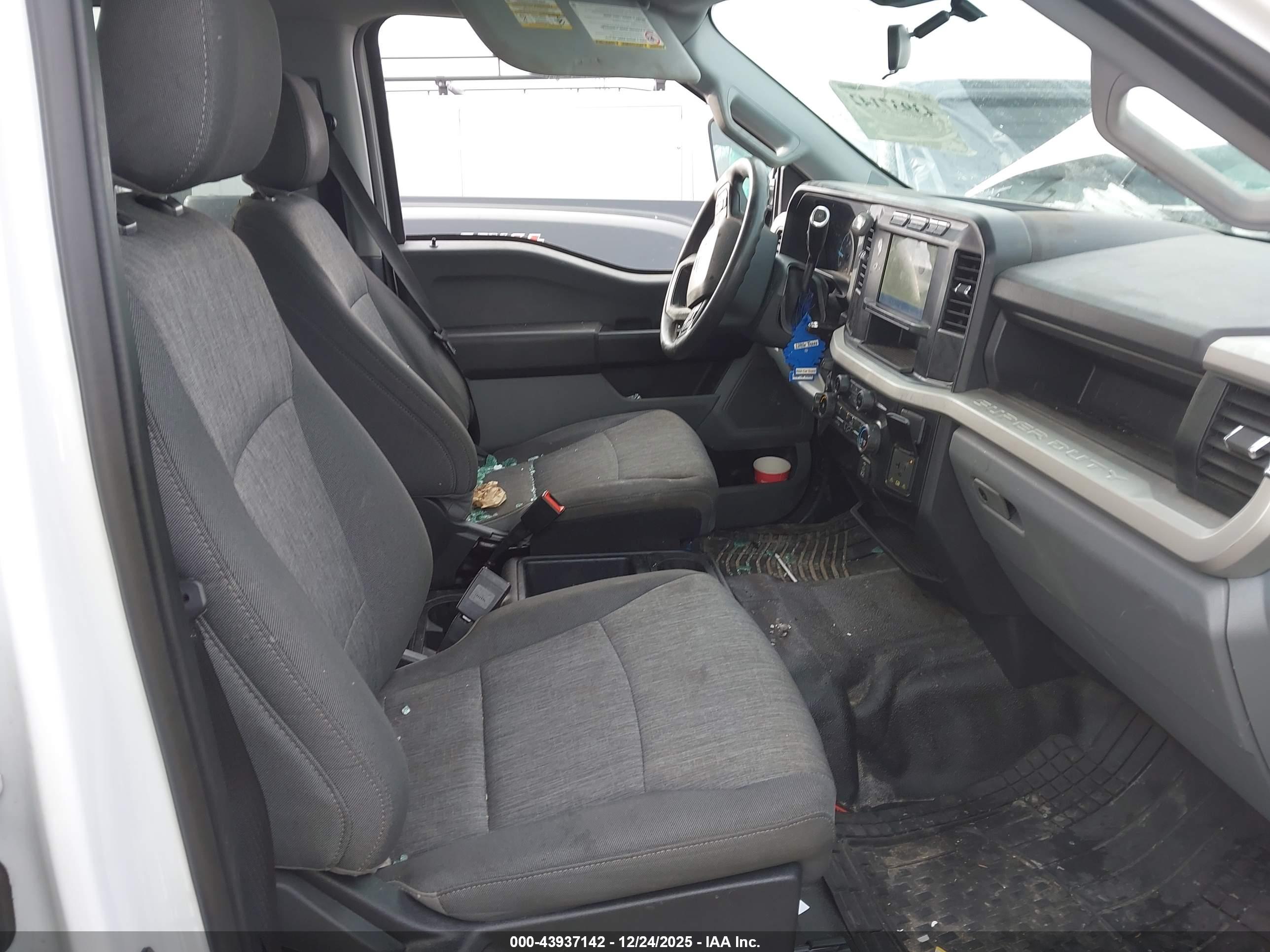 FORD F-350 image 7