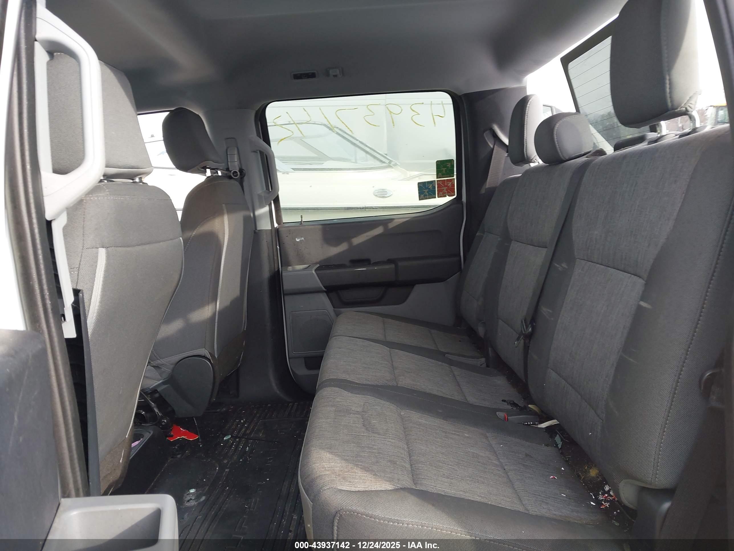 FORD F-350 image 8