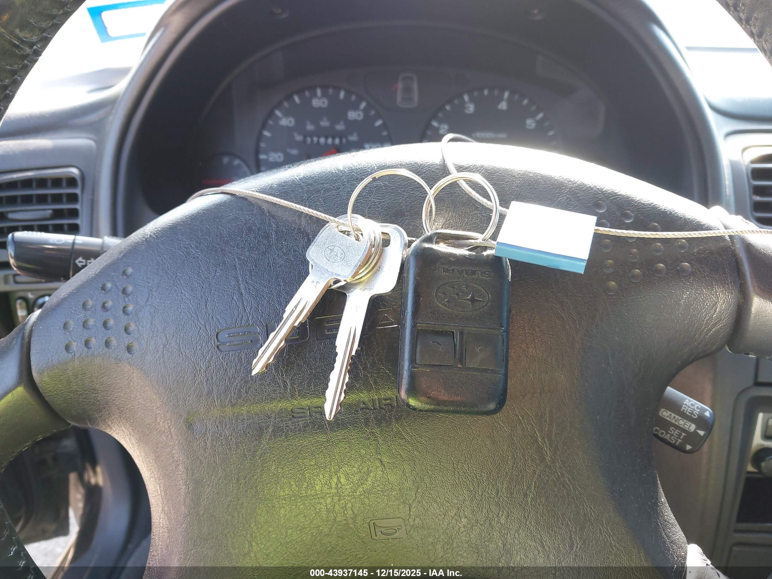 SUBARU LEGACY image 11