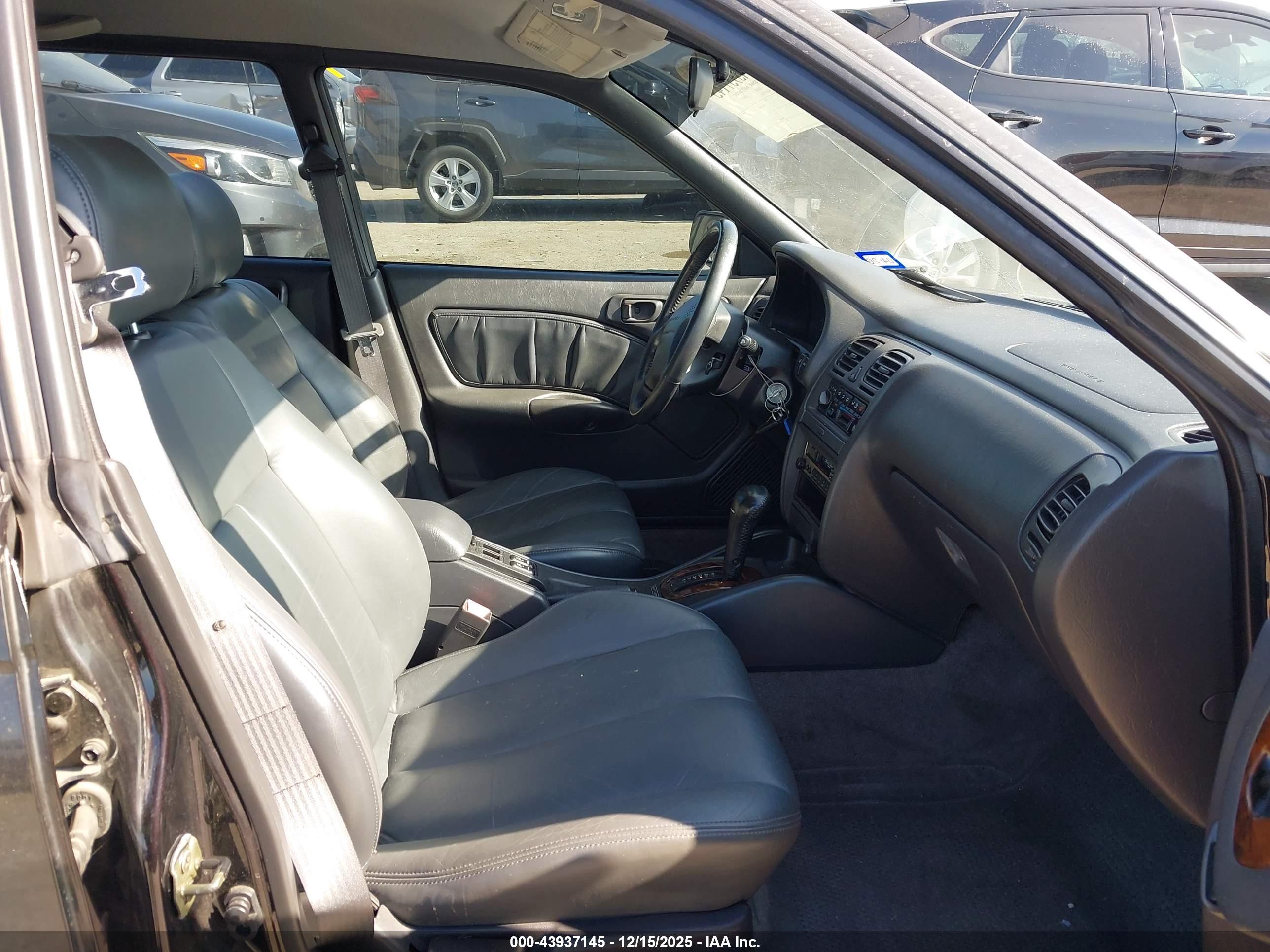 SUBARU LEGACY image 5