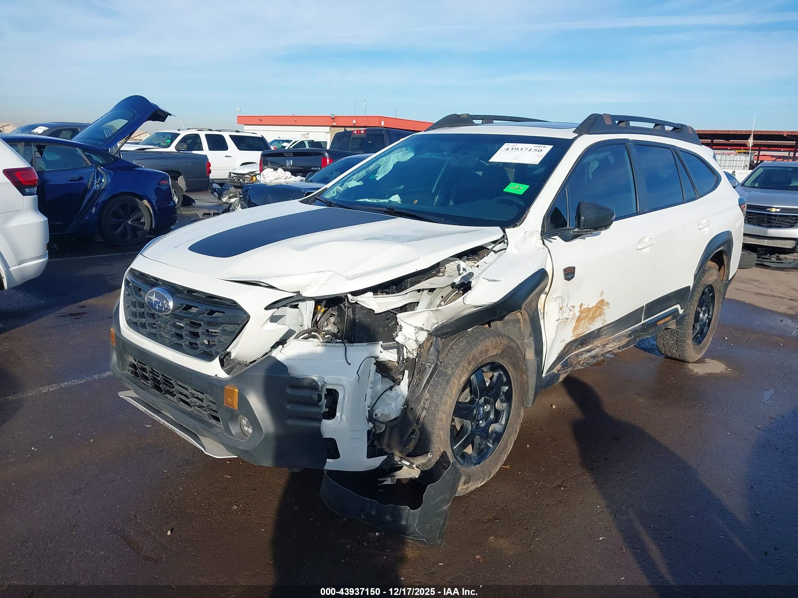 SUBARU OUTBACK image 2