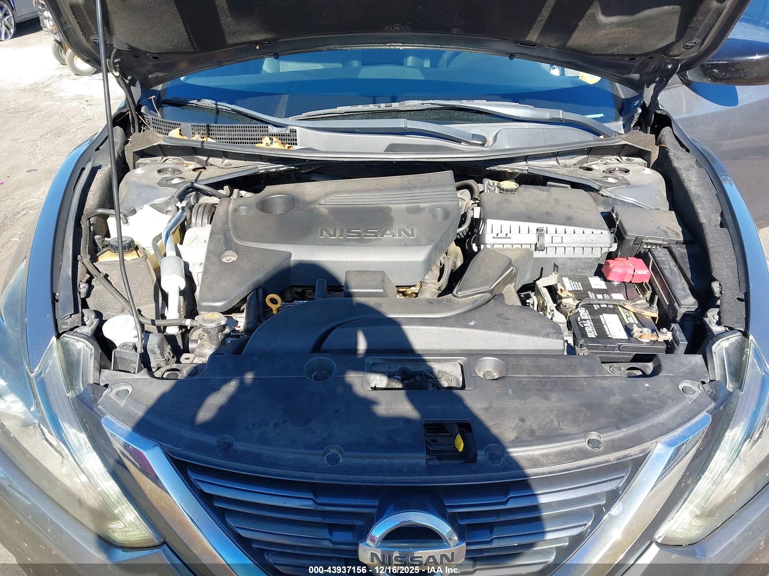 NISSAN ALTIMA image 10