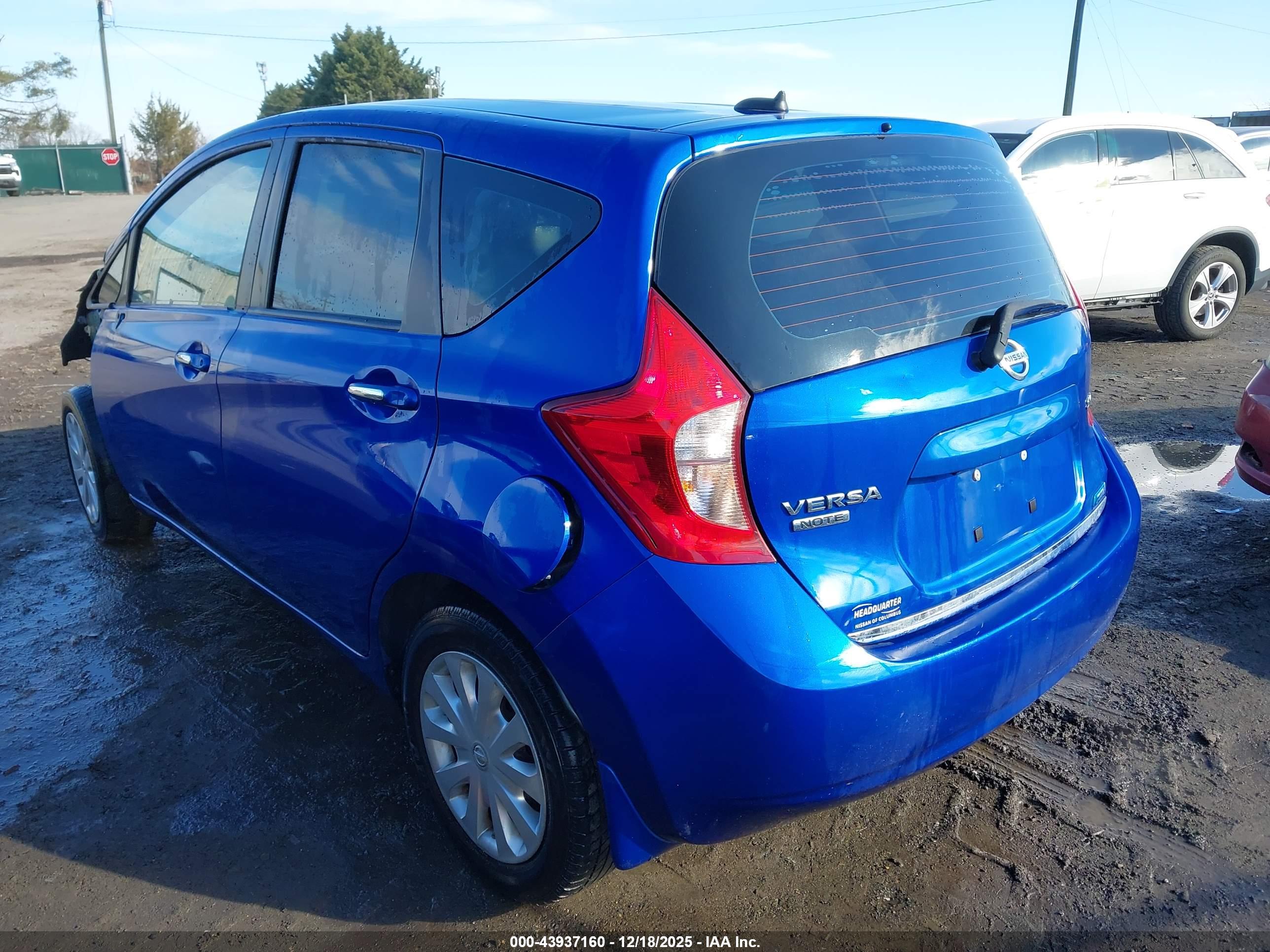 NISSAN VERSA image 3