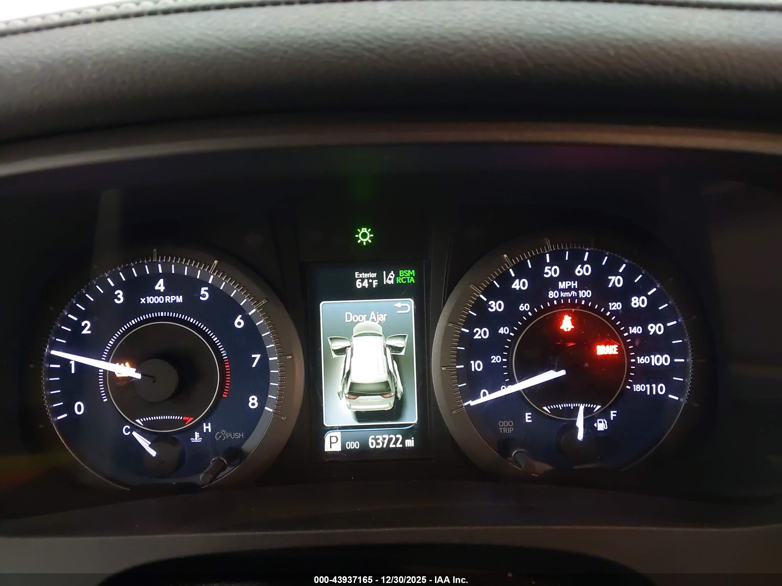 TOYOTA SIENNA image 7