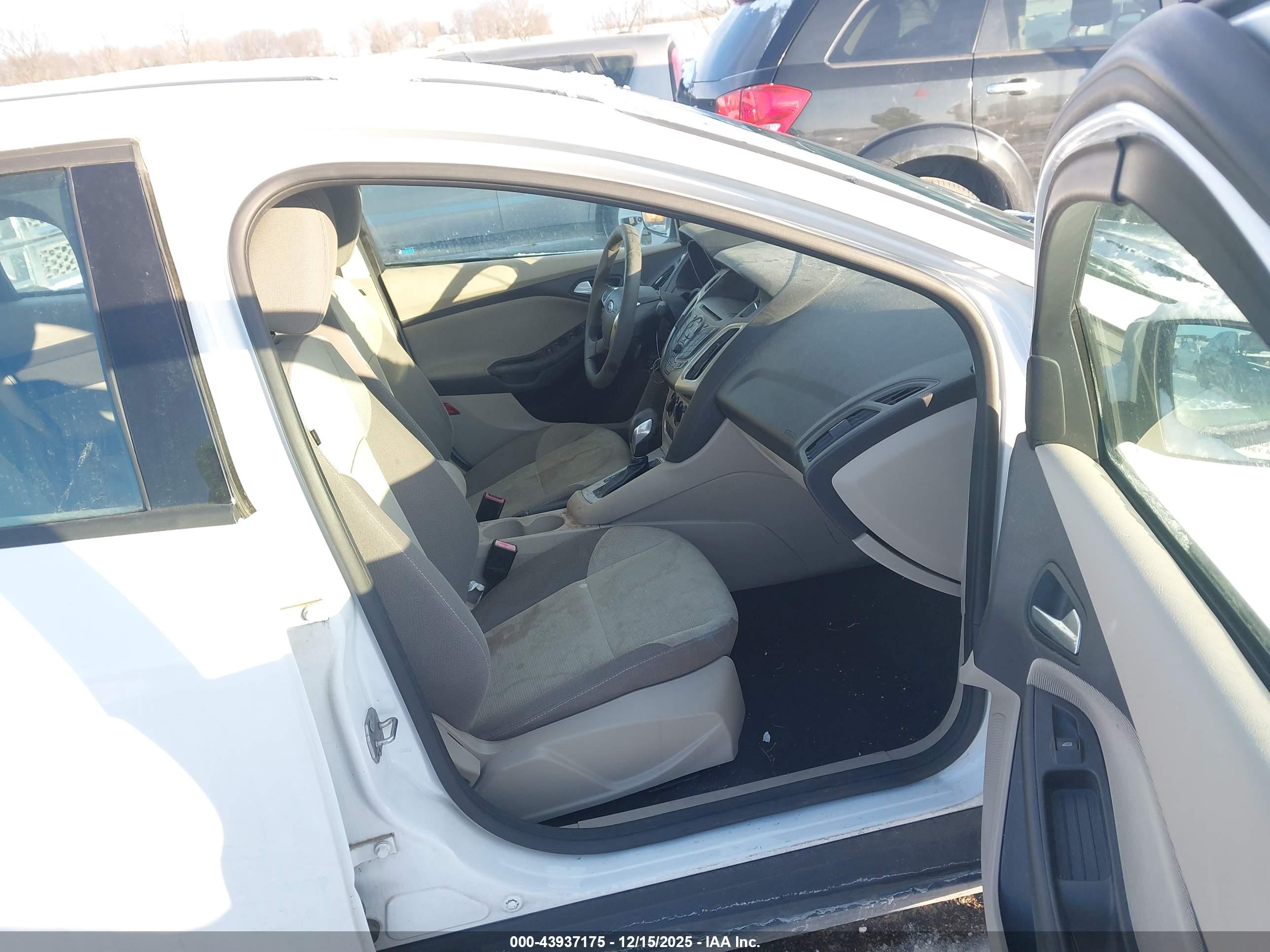 FORD FOCUS image 5