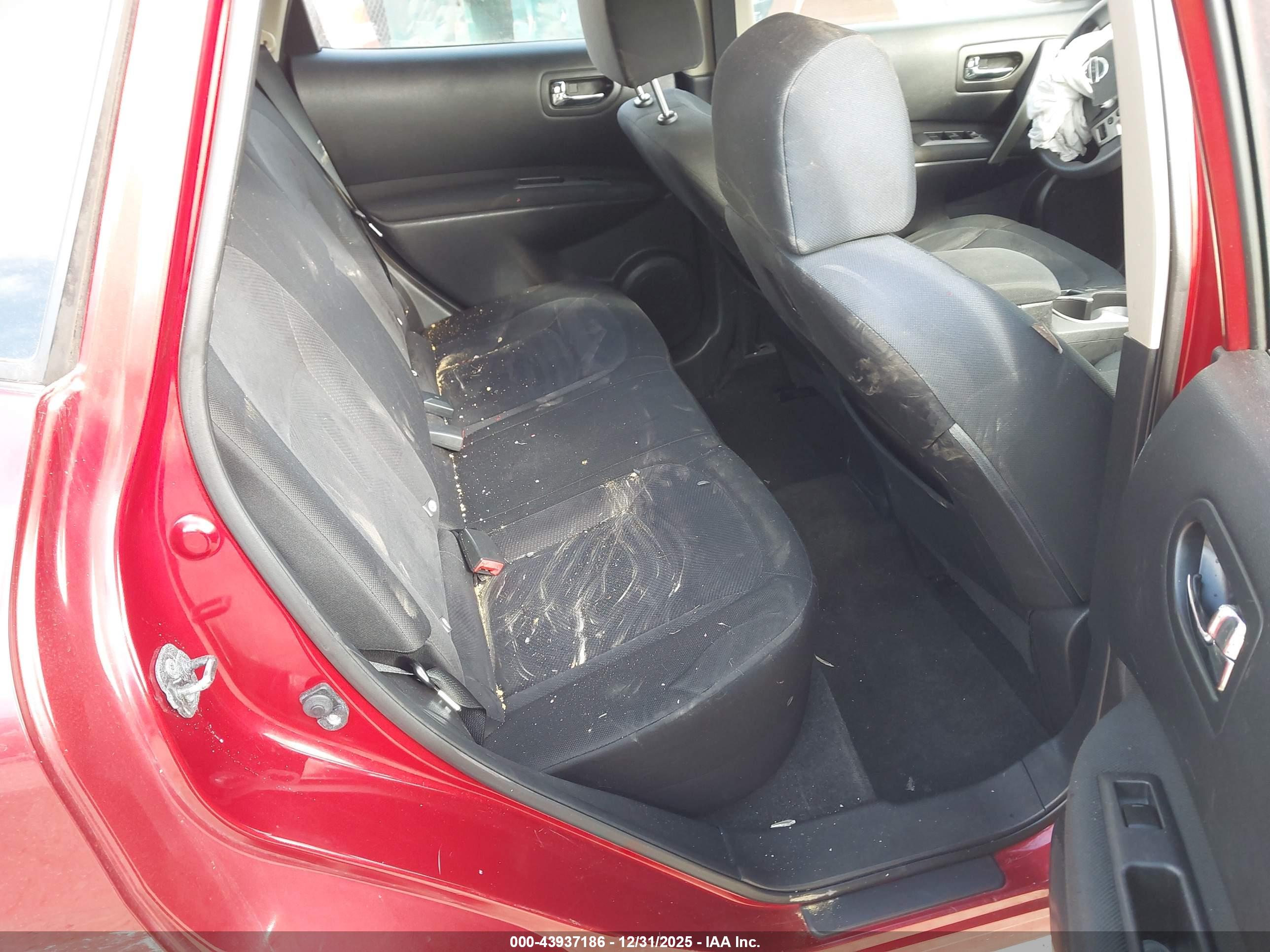 NISSAN ROGUE image 8