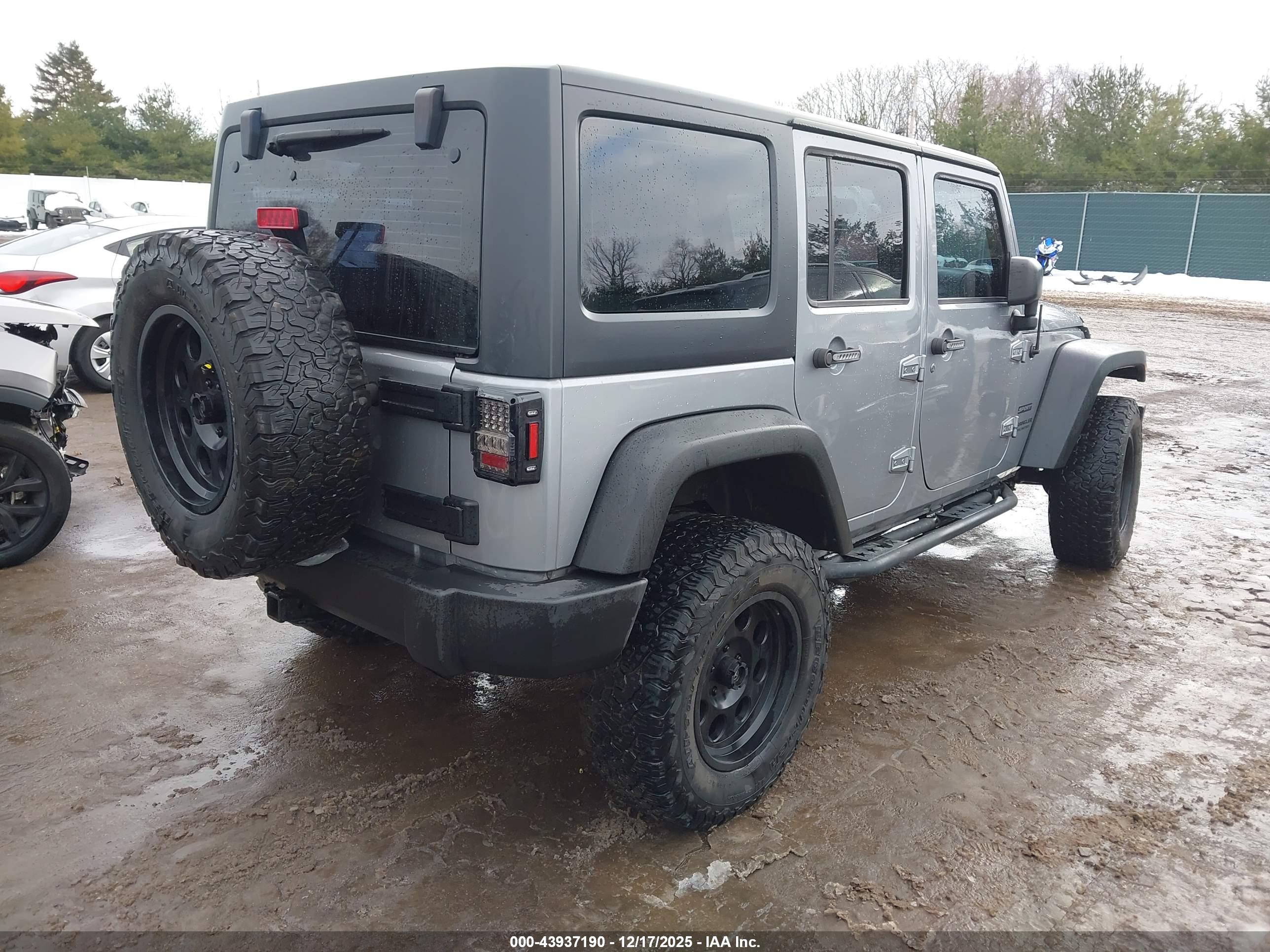 JEEP WRANGLER image 4