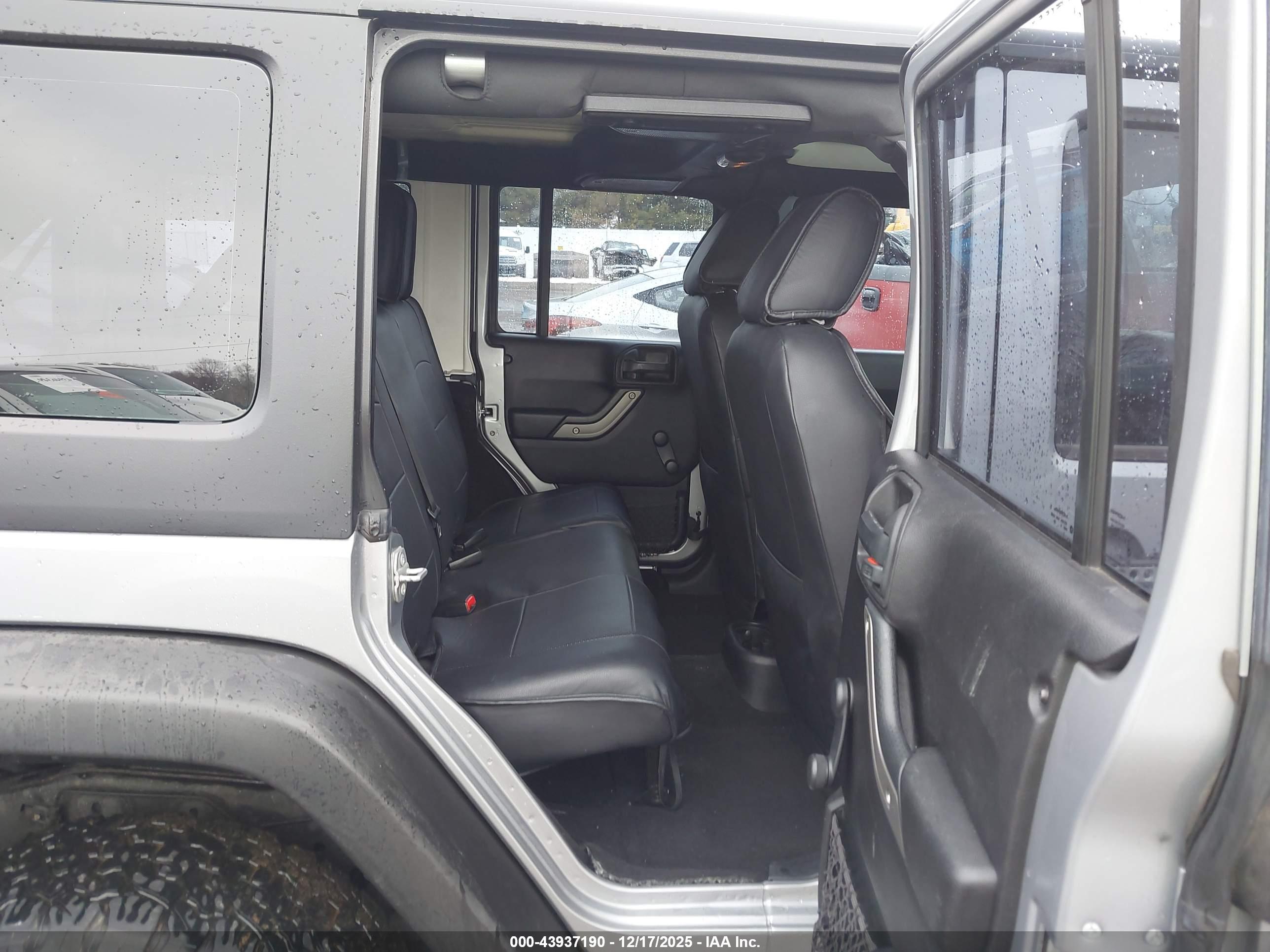 JEEP WRANGLER image 8
