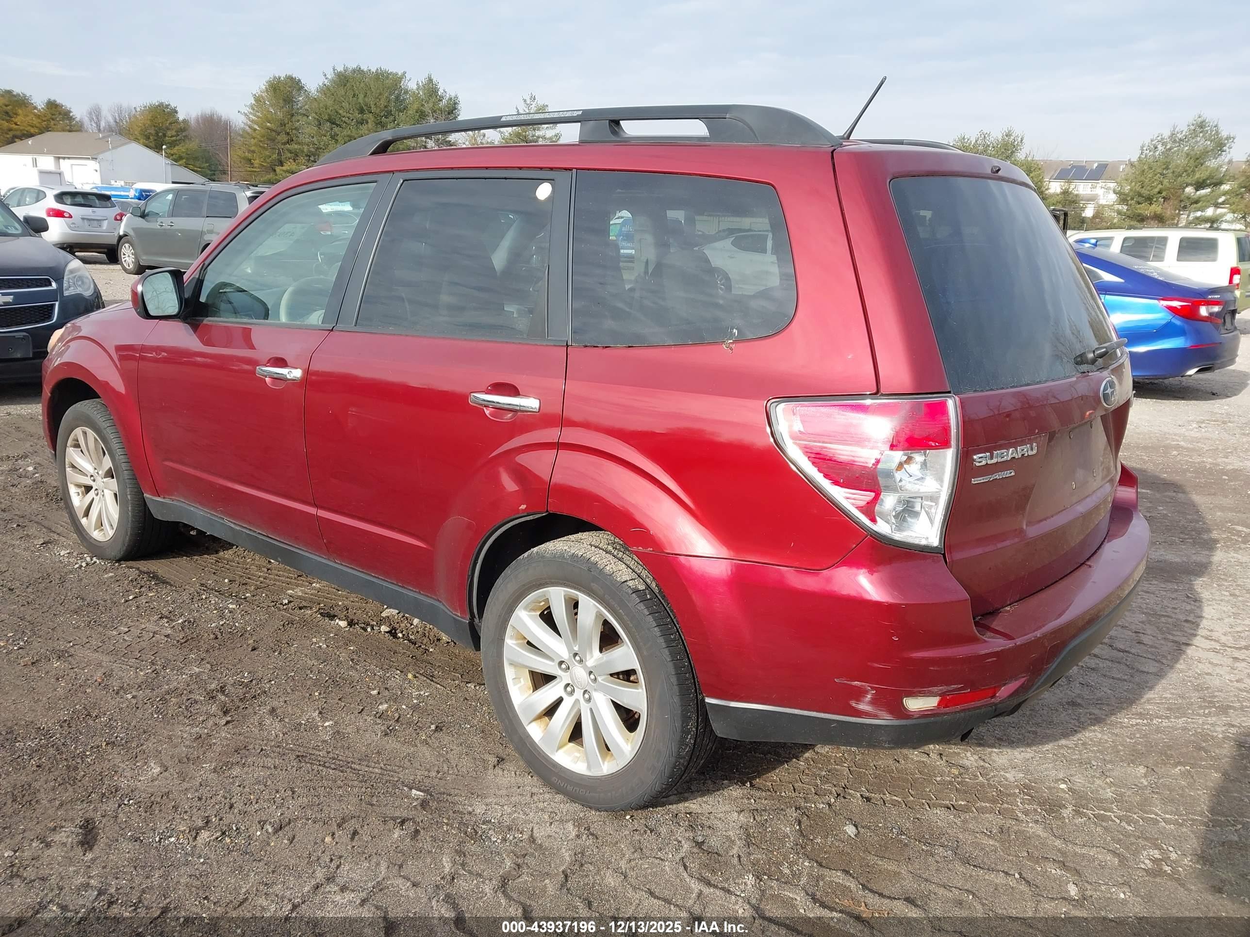 SUBARU FORESTER image 3