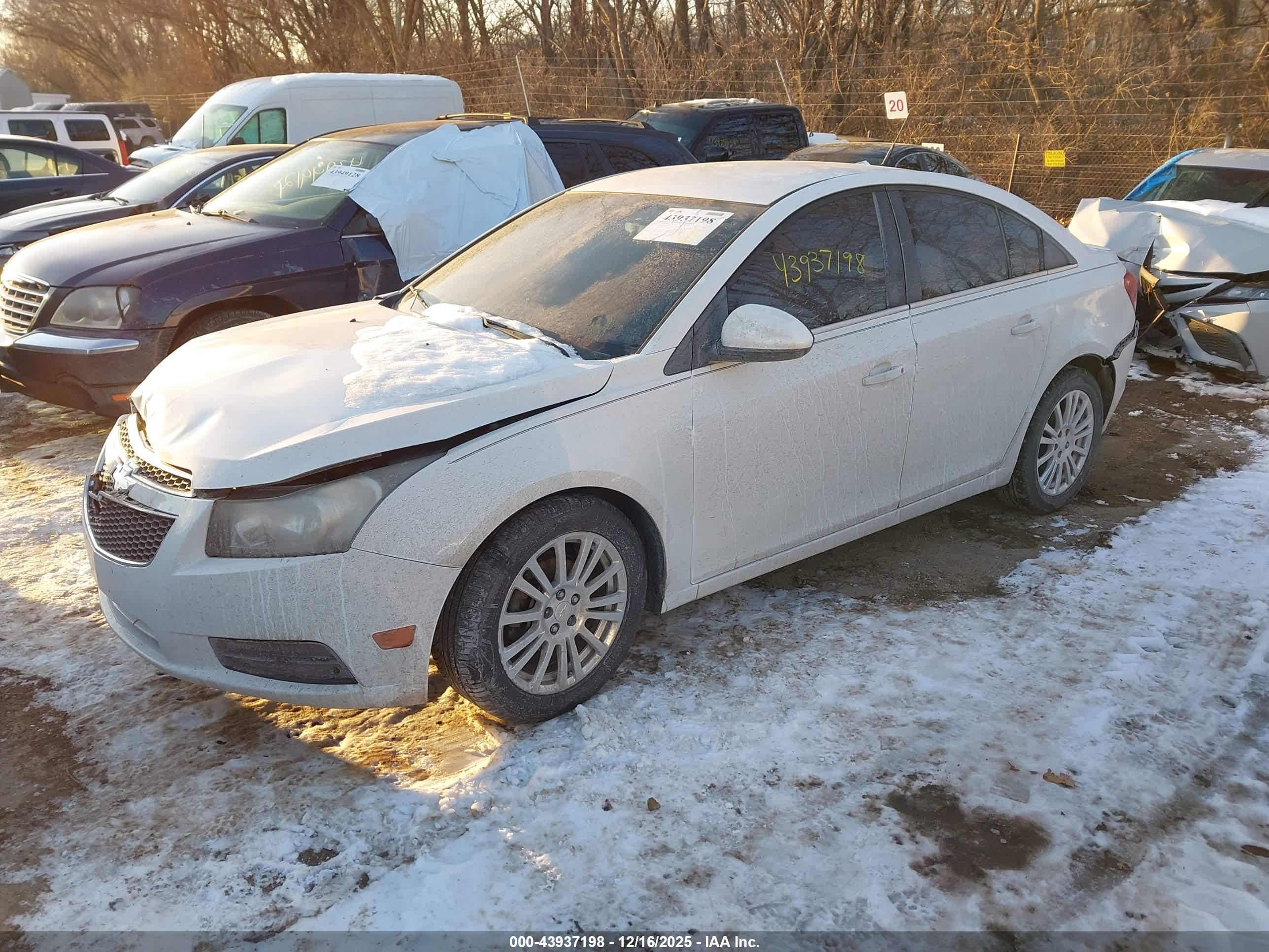 CHEVROLET CRUZE image 2