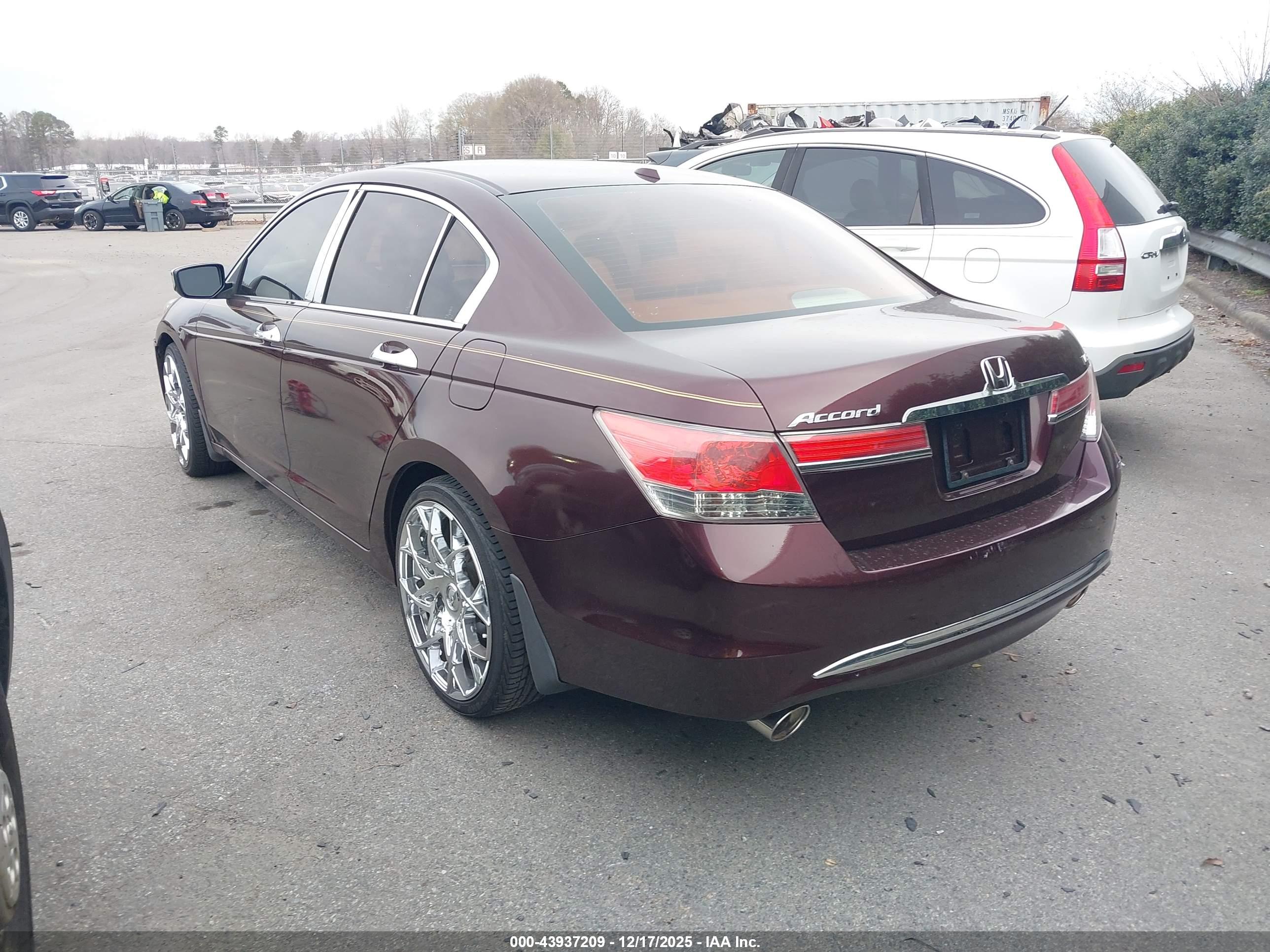 HONDA ACCORD image 3