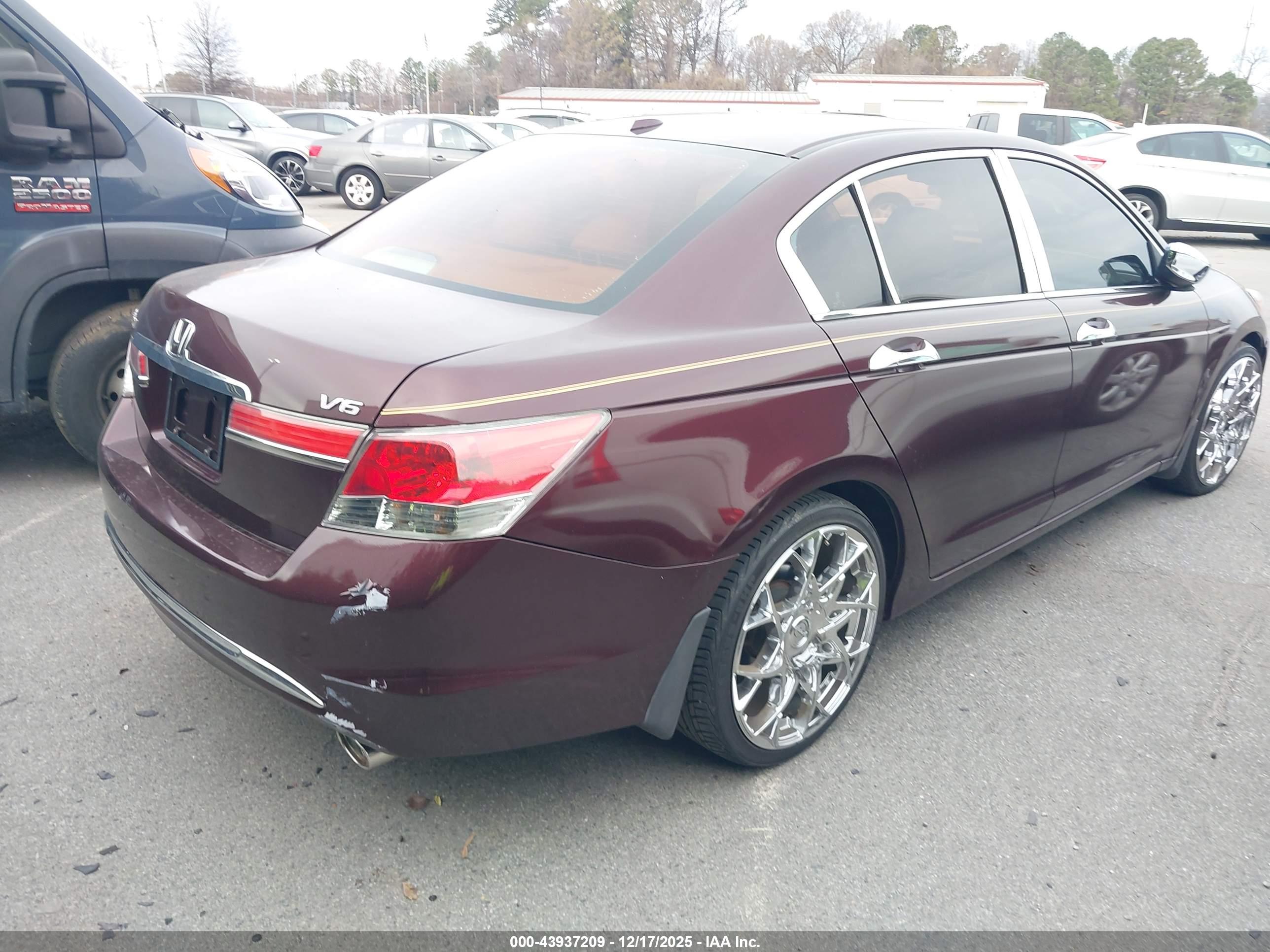 HONDA ACCORD image 4
