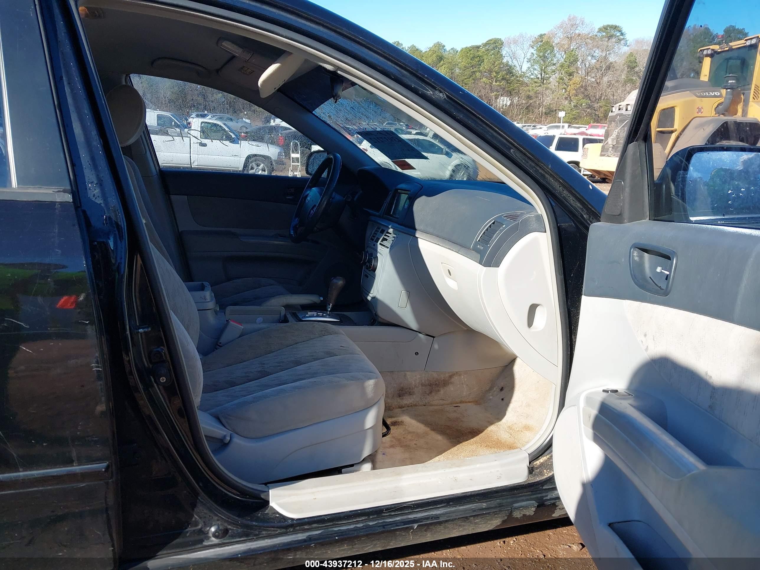 HYUNDAI SONATA image 5