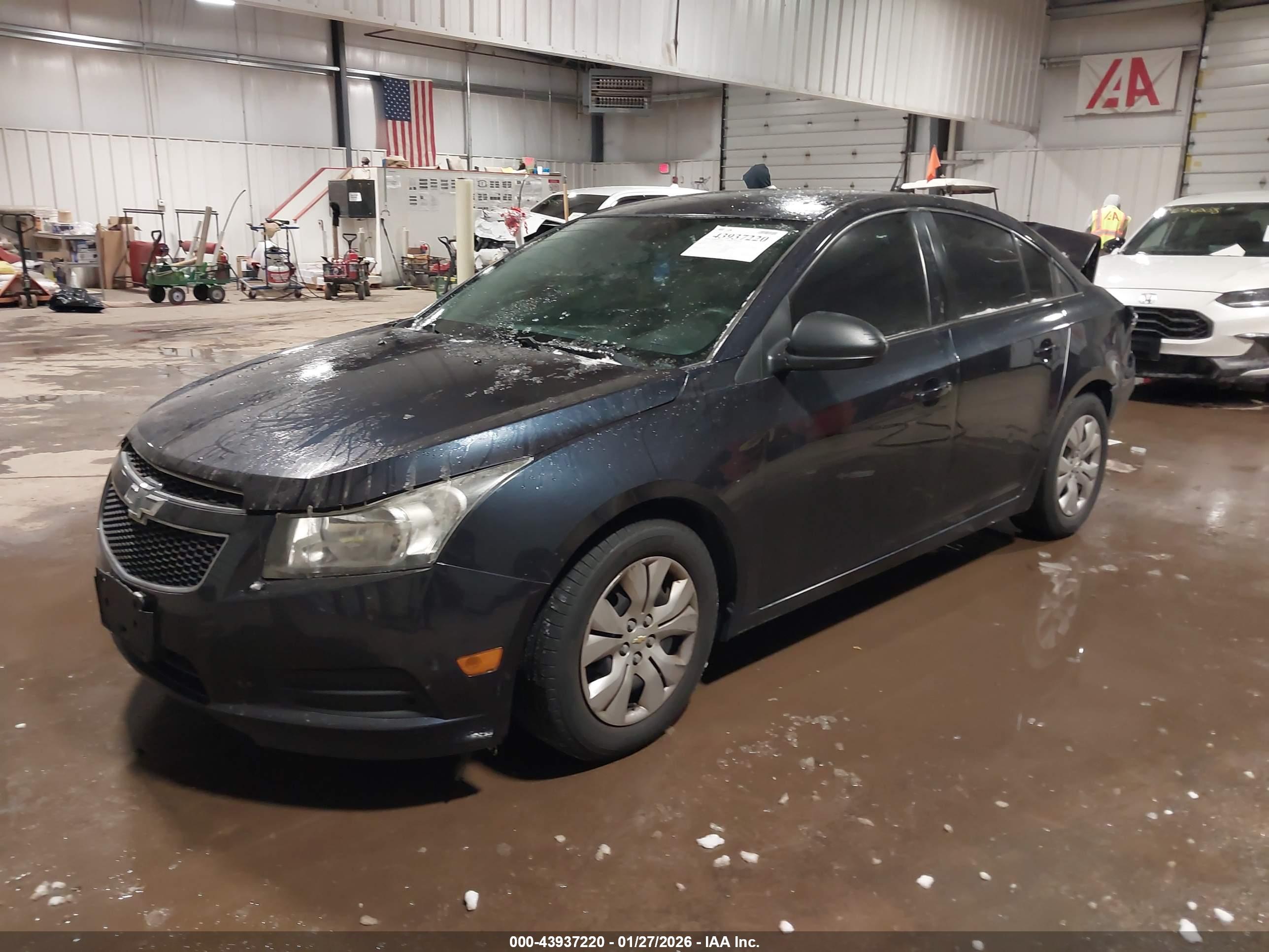 CHEVROLET CRUZE image 2