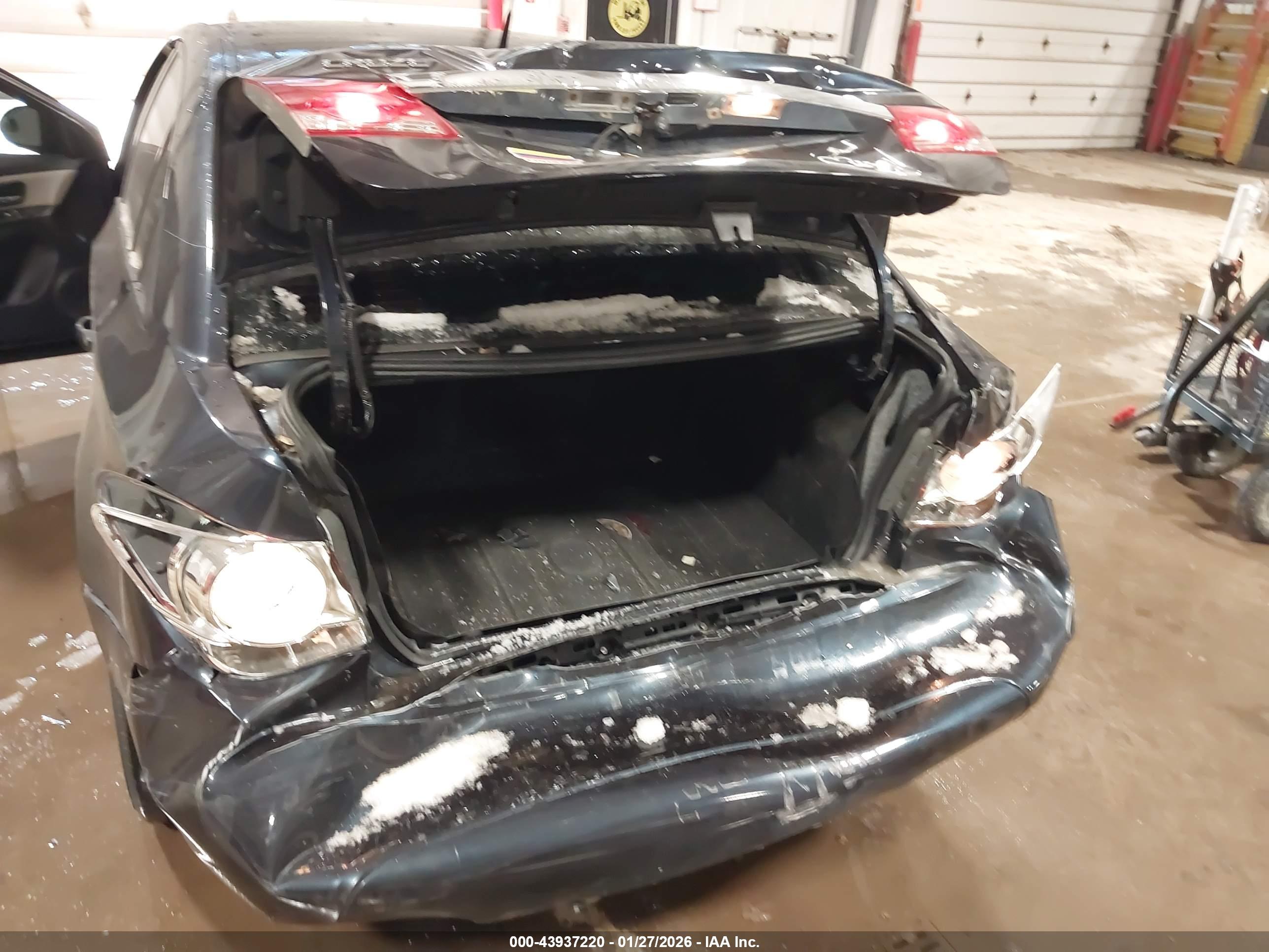 CHEVROLET CRUZE image 6