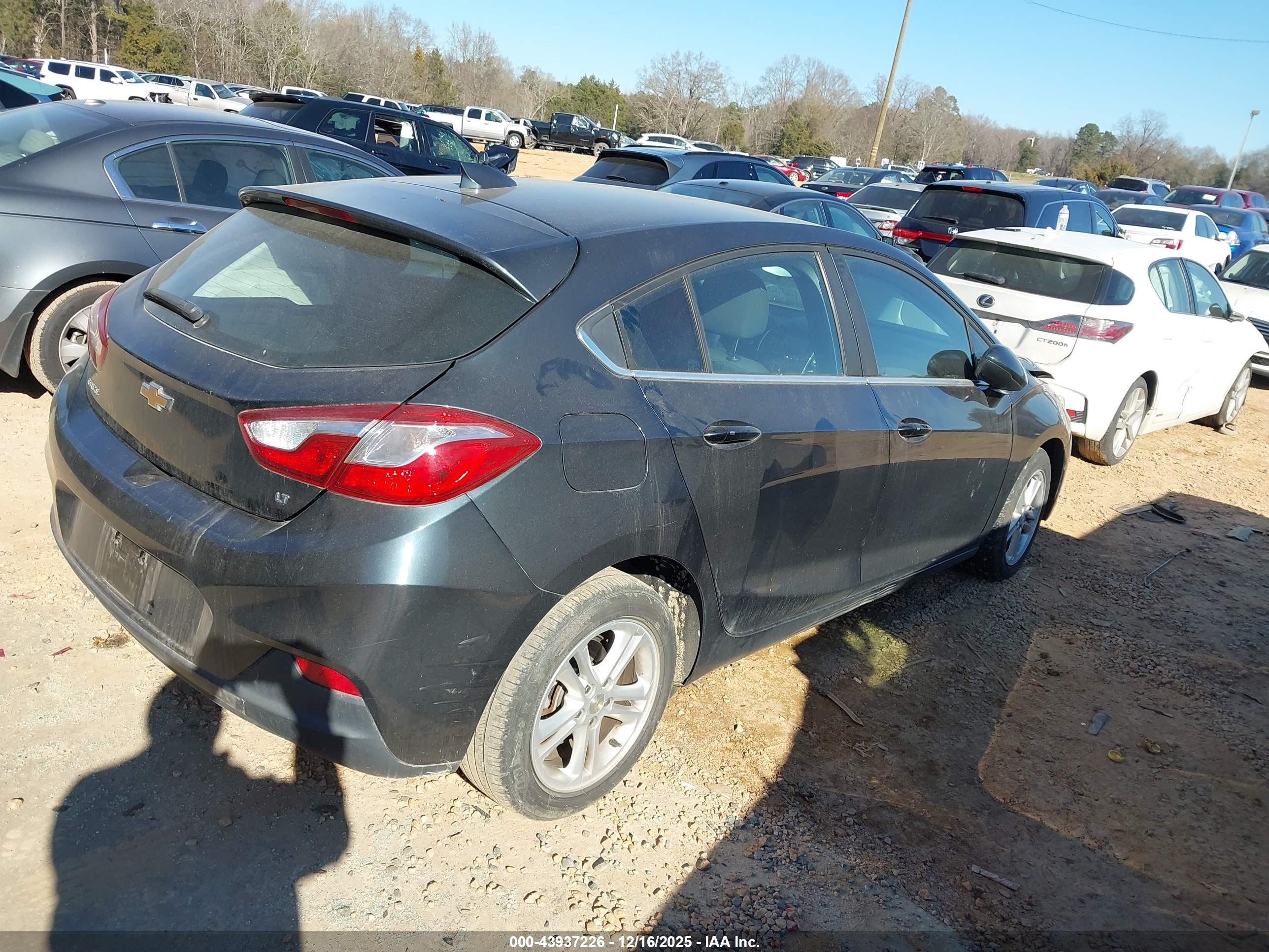 CHEVROLET CRUZE image 4