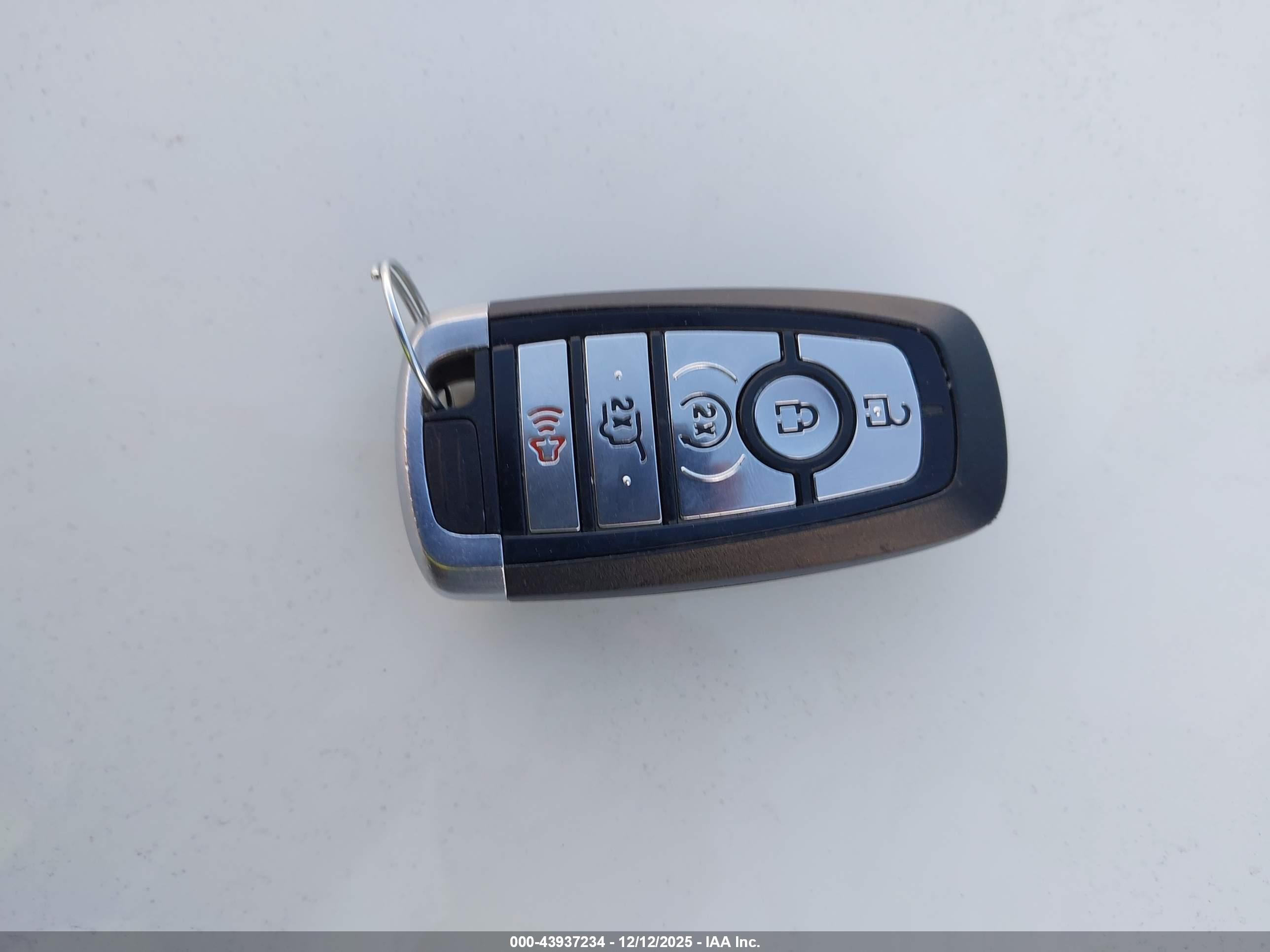 FORD EXPLORER image 11
