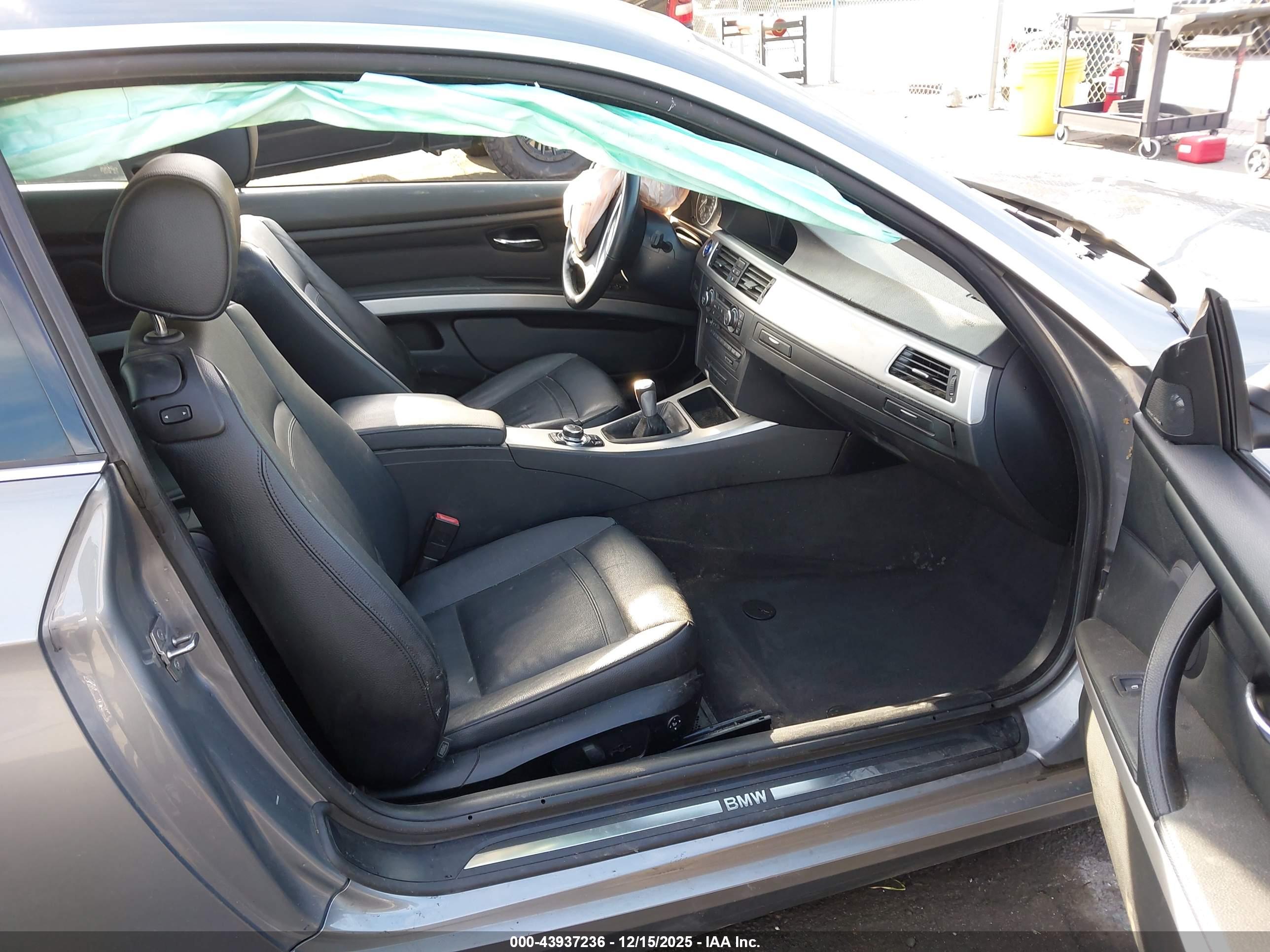 BMW 328I image 5