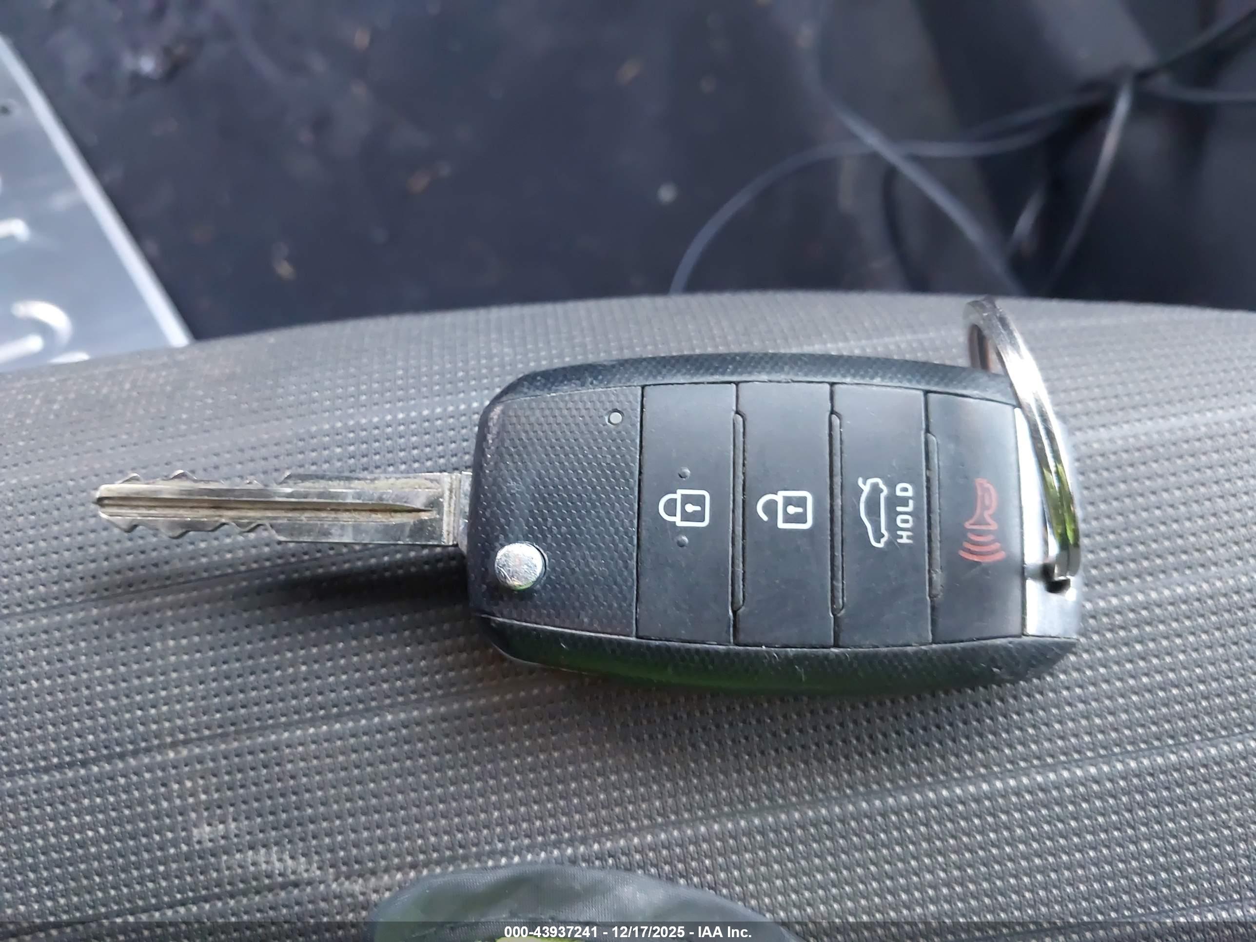 KIA FORTE image 11