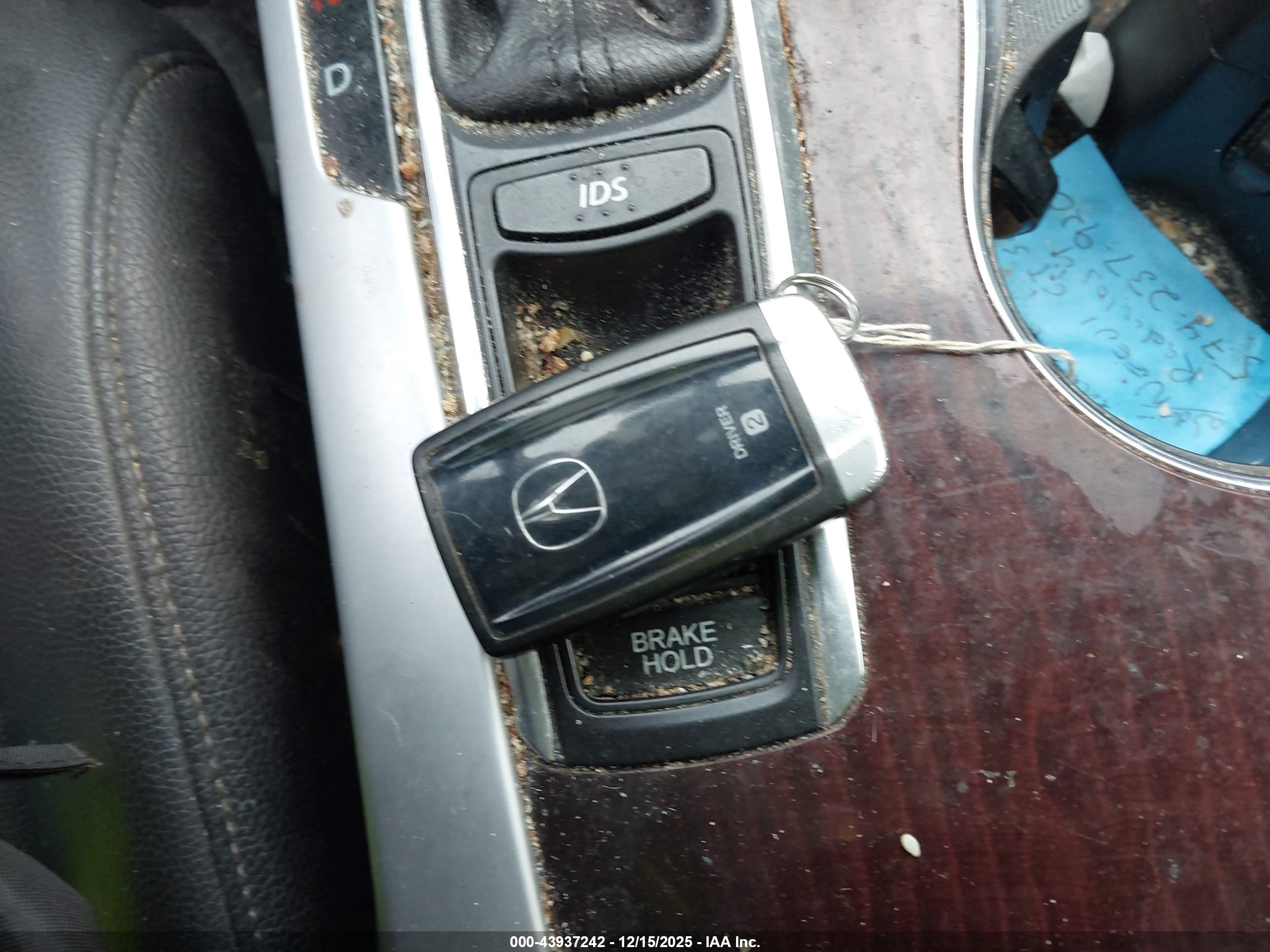 ACURA TLX image 11
