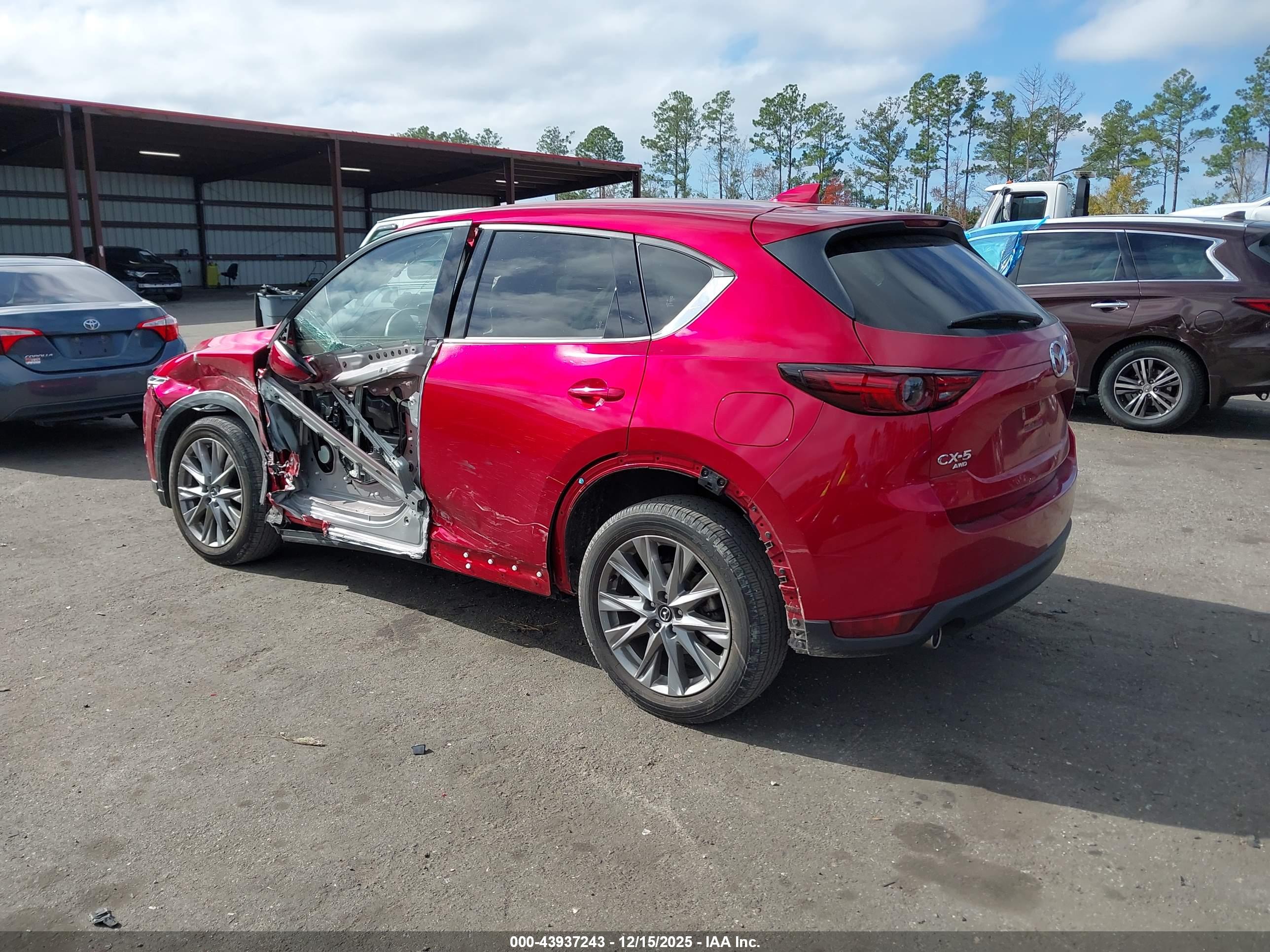 MAZDA CX-5 image 3