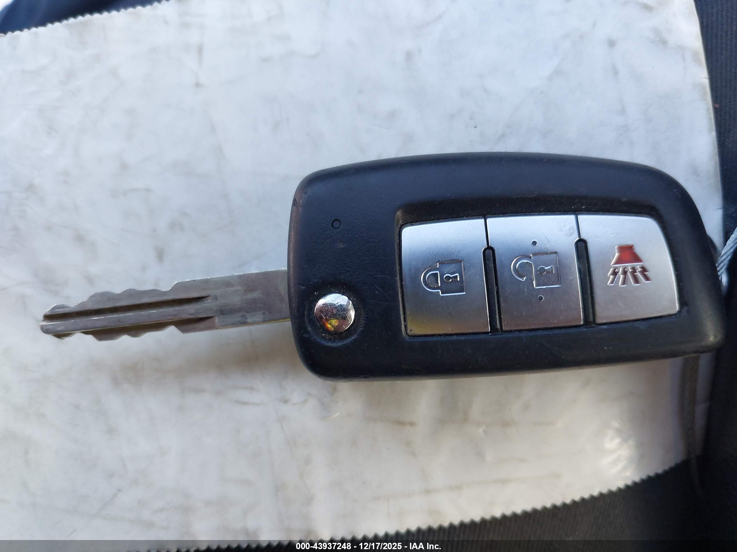 NISSAN ROGUE image 11