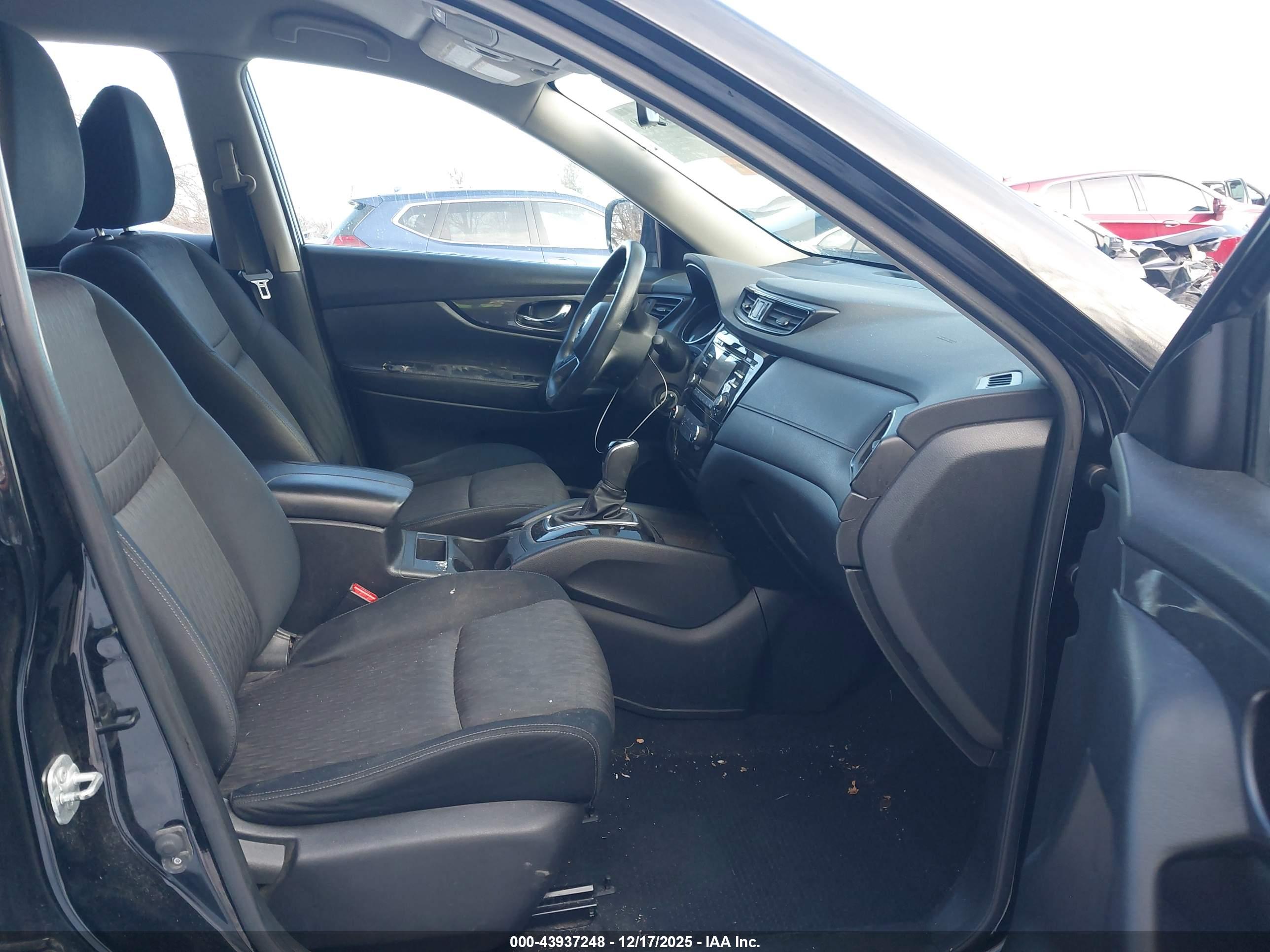 NISSAN ROGUE image 5