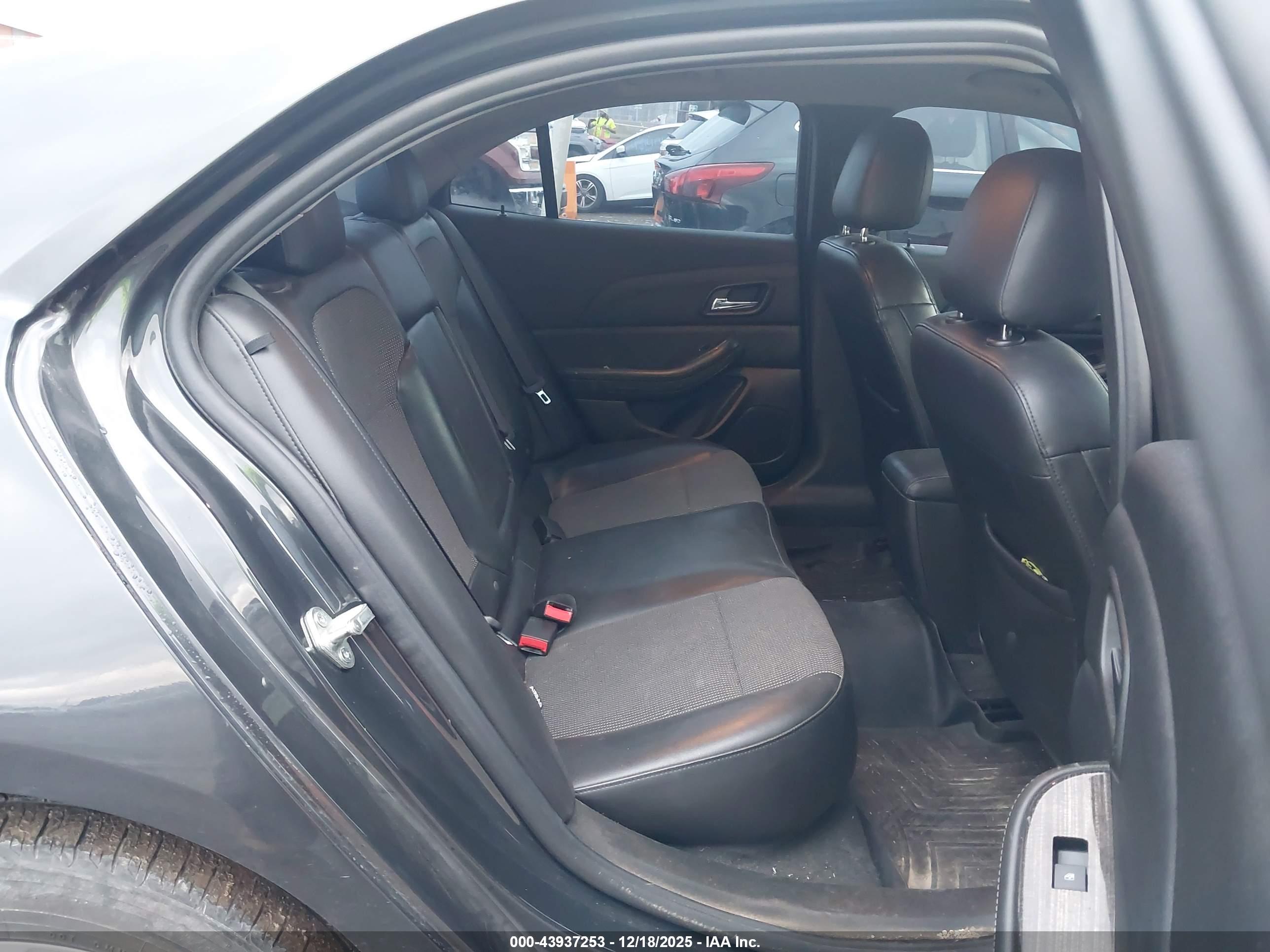 CHEVROLET MALIBU image 8