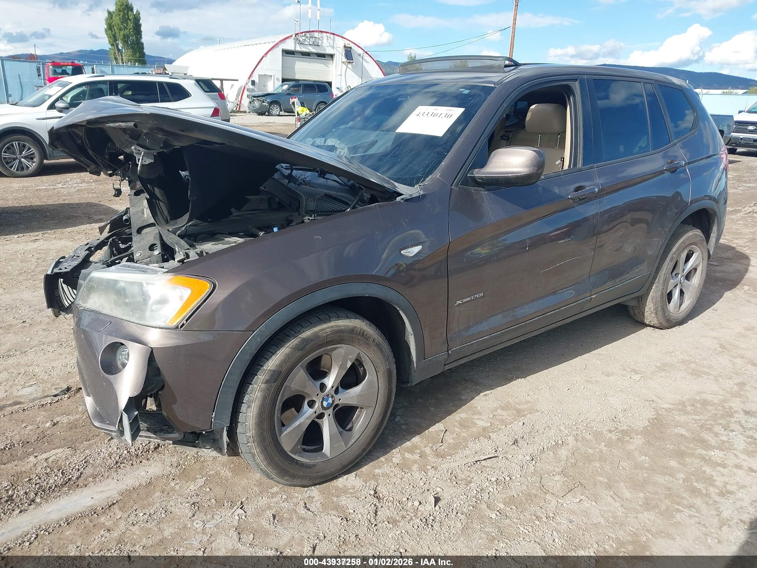 BMW X3 image 2