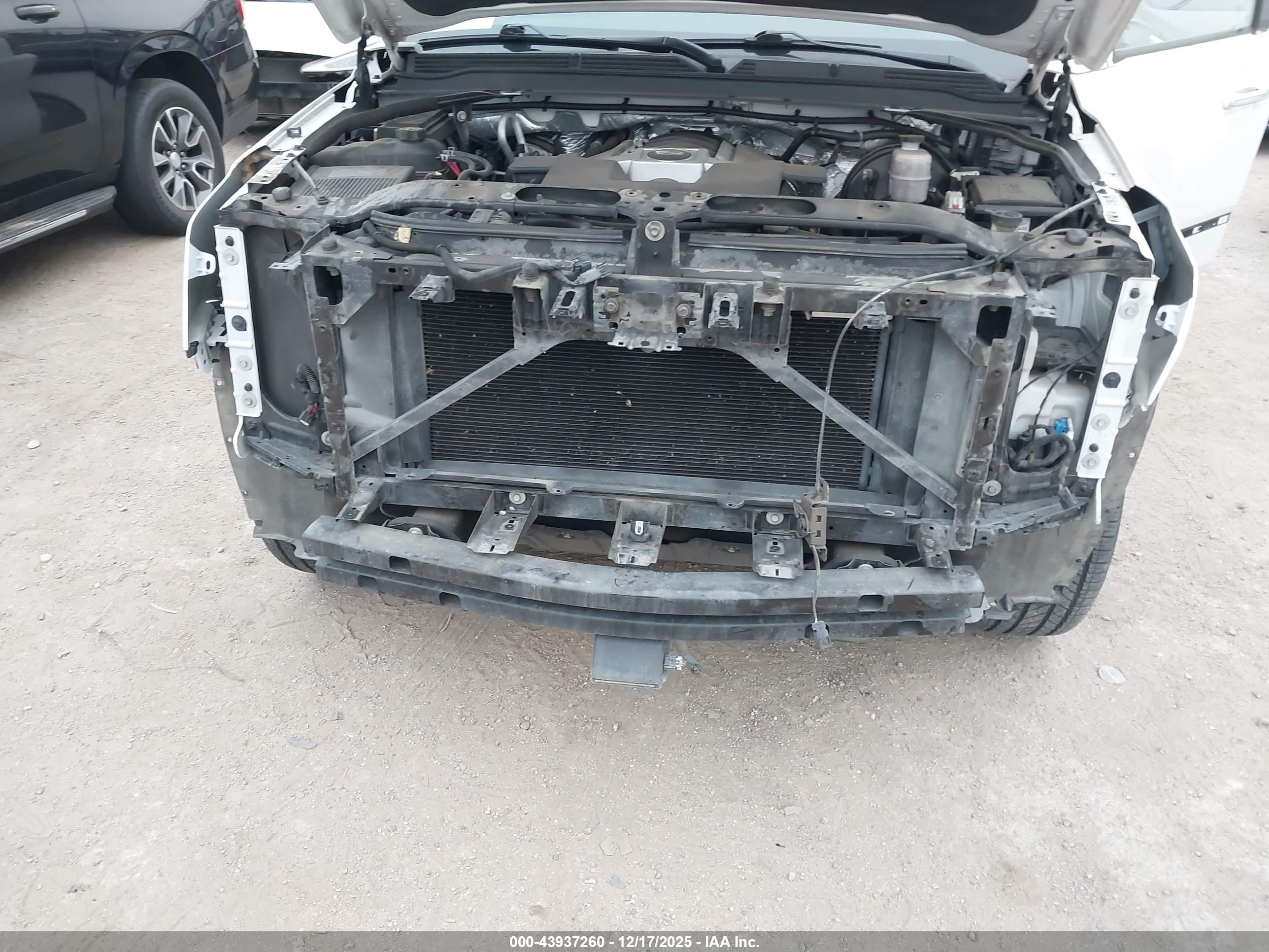 CADILLAC ESCALADE image 6