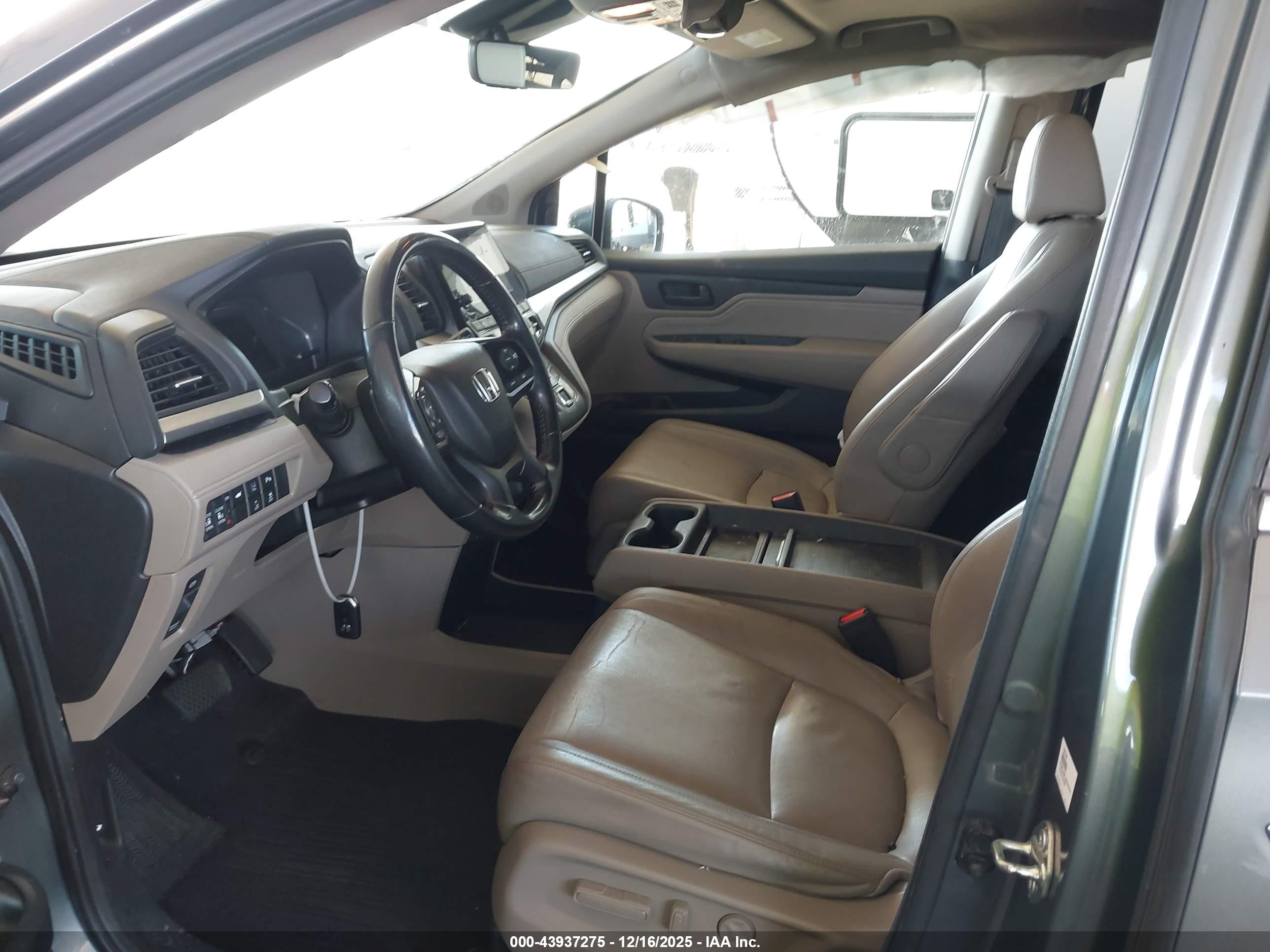 HONDA ODYSSEY image 5