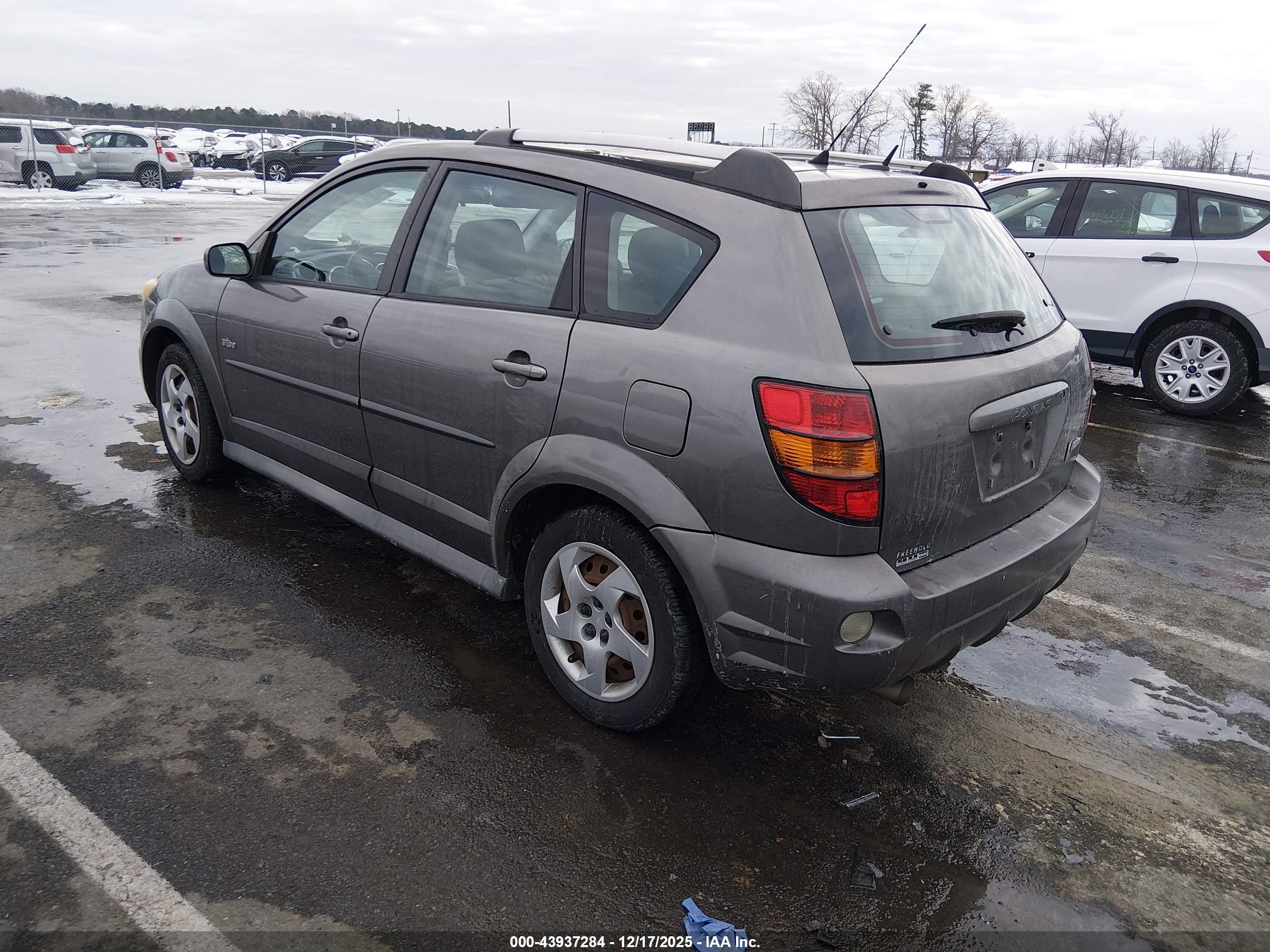 PONTIAC VIBE image 3