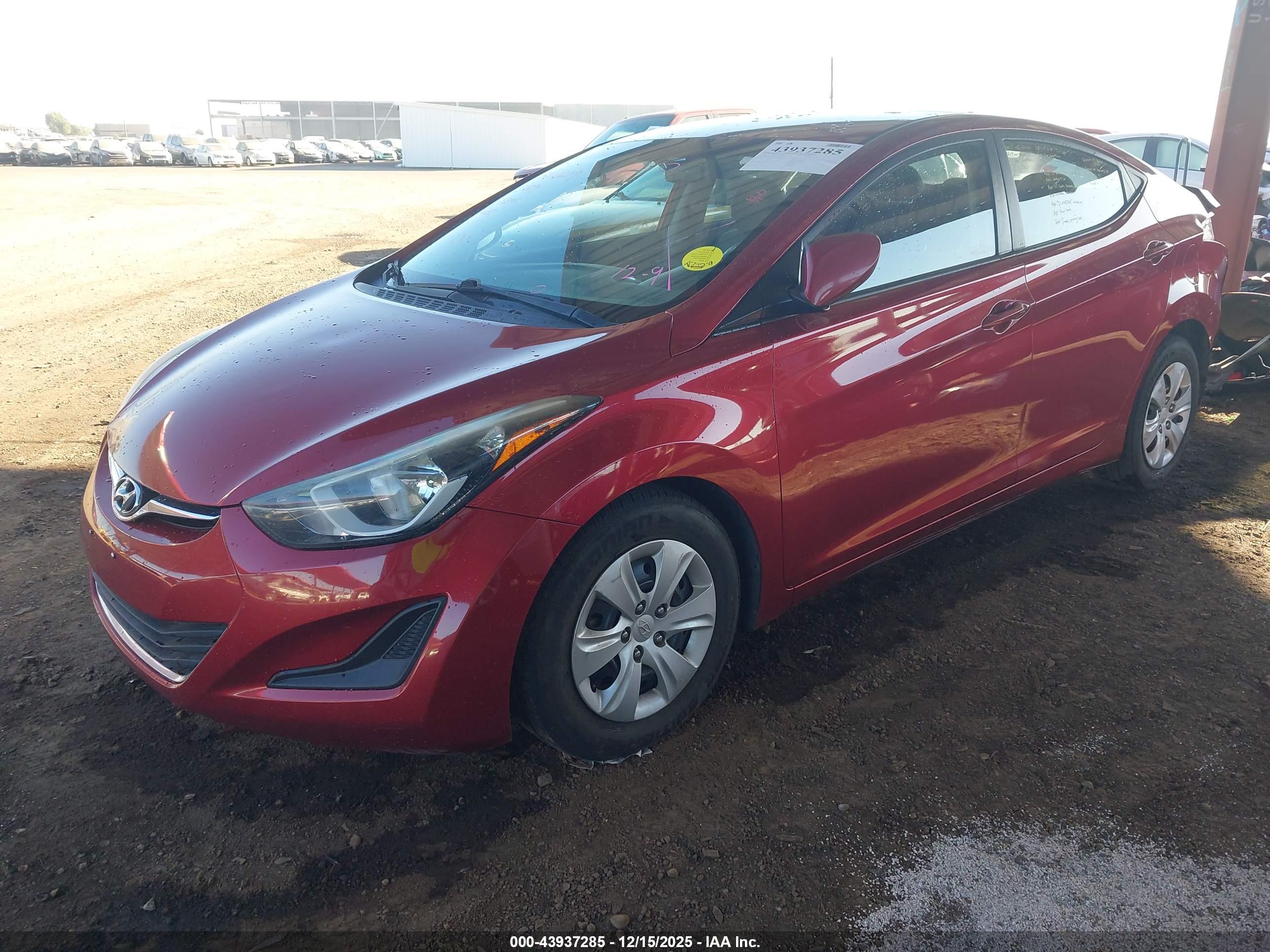 HYUNDAI ELANTRA image 2
