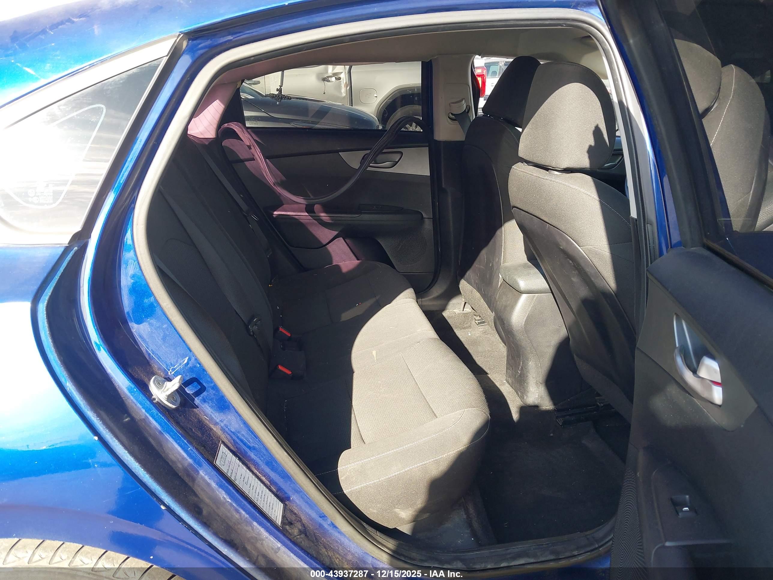 KIA FORTE image 8