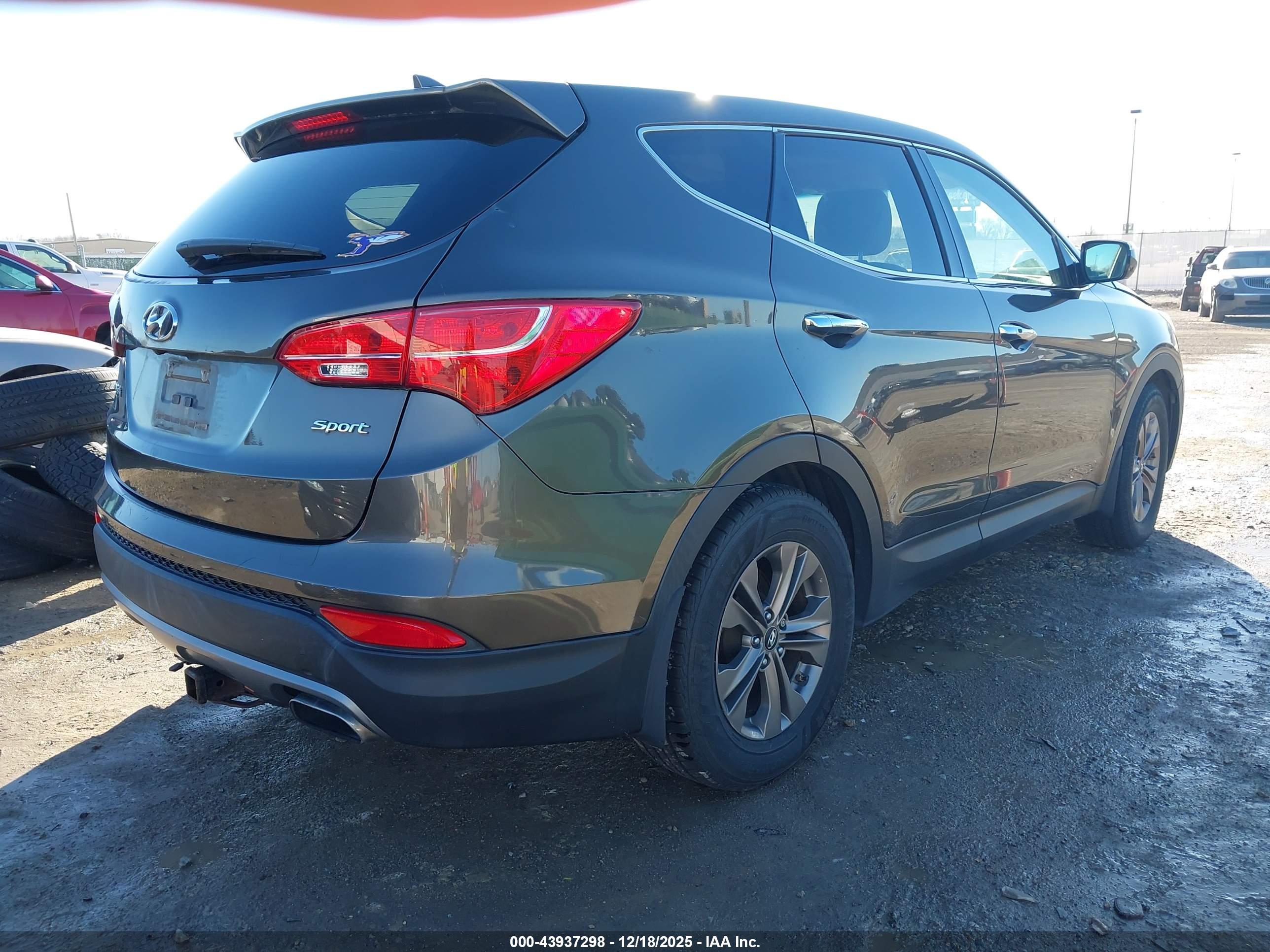 HYUNDAI SANTA image 4