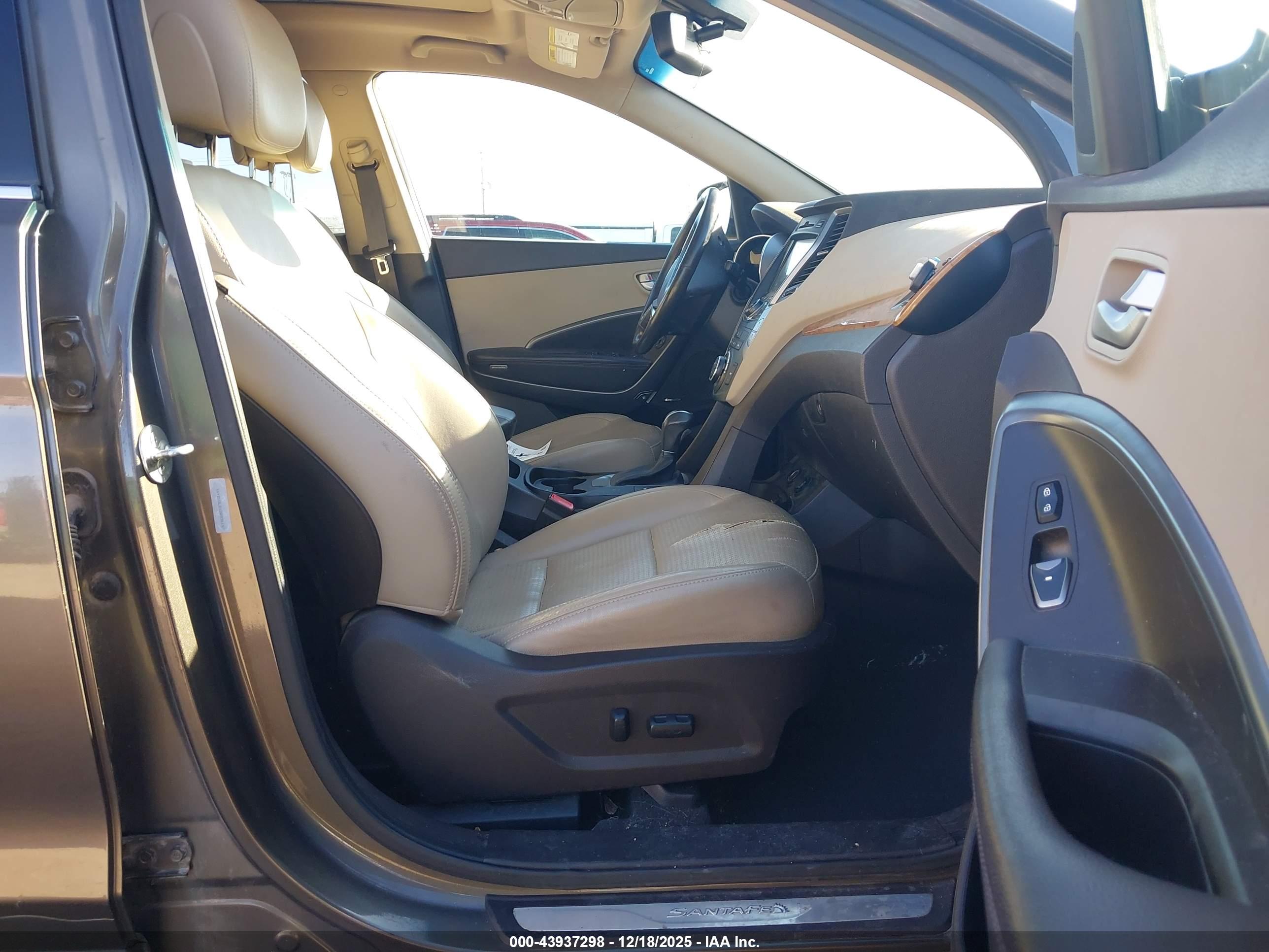 HYUNDAI SANTA image 5
